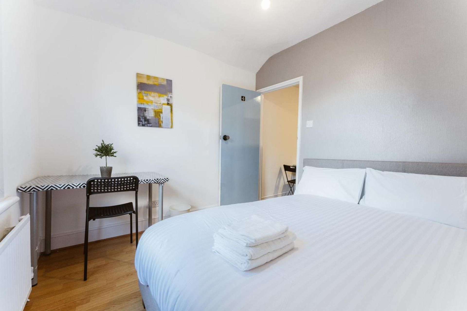 Double Room with Shared Bathroom