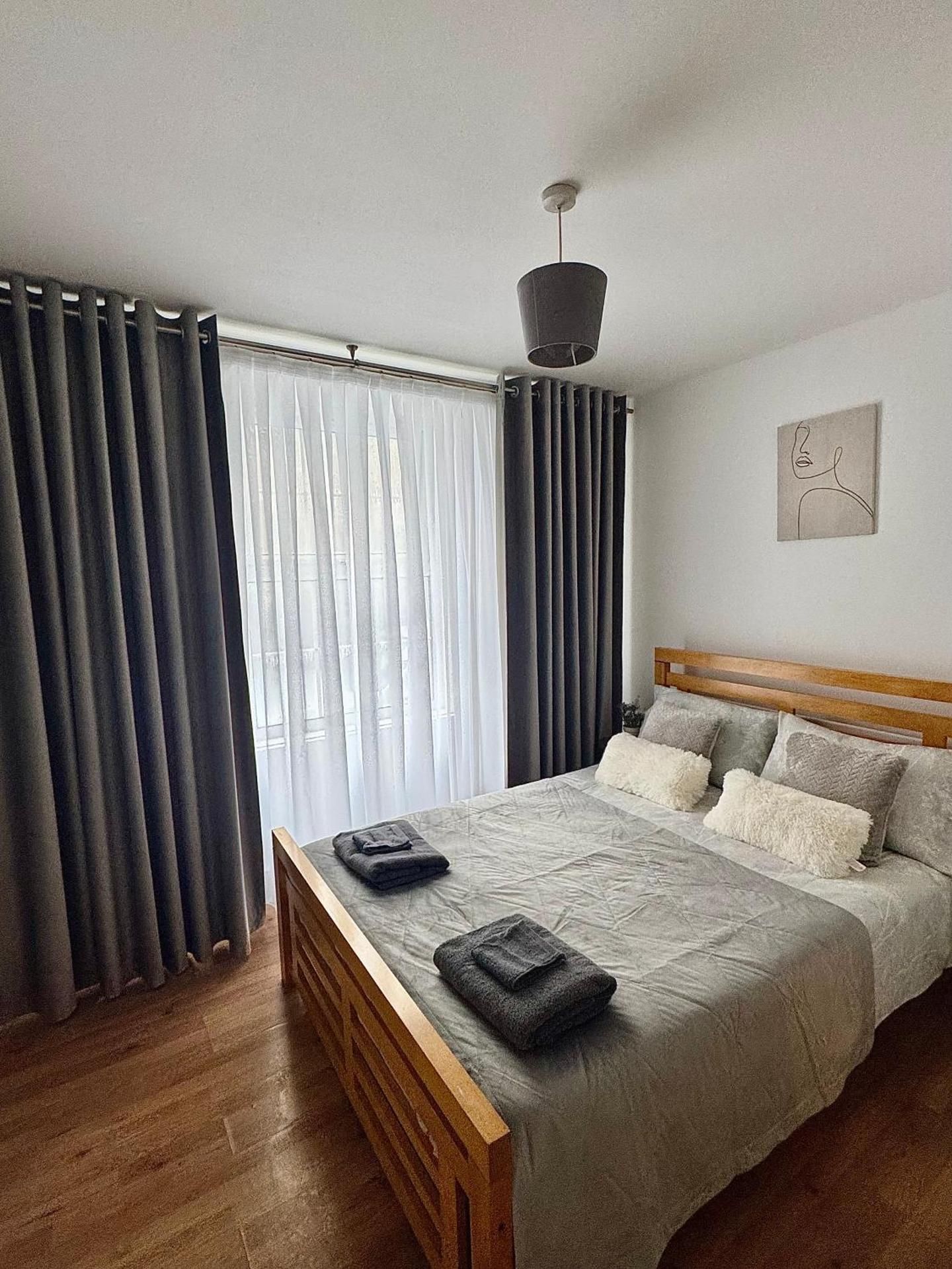 Deluxe Queen Room