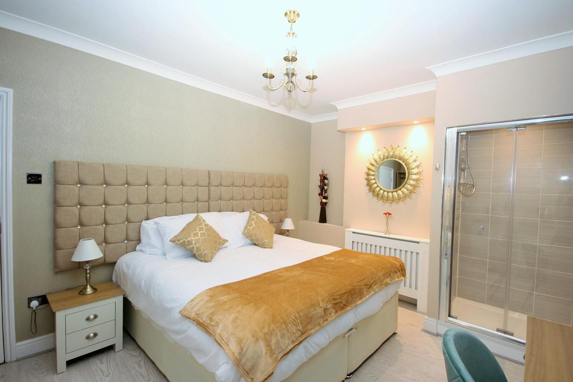 Large Double or Twin Room