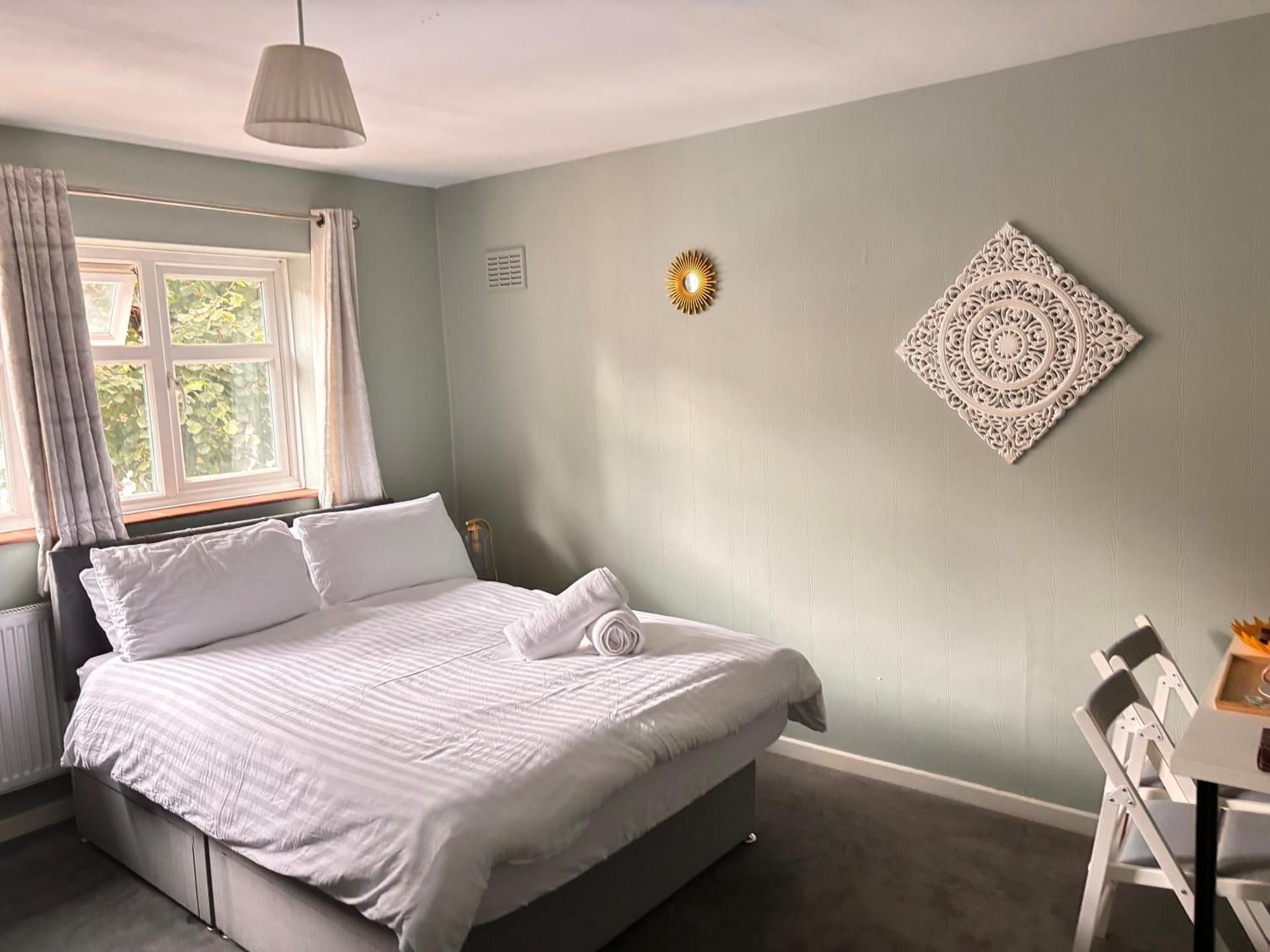 51 Lenham House Double Room