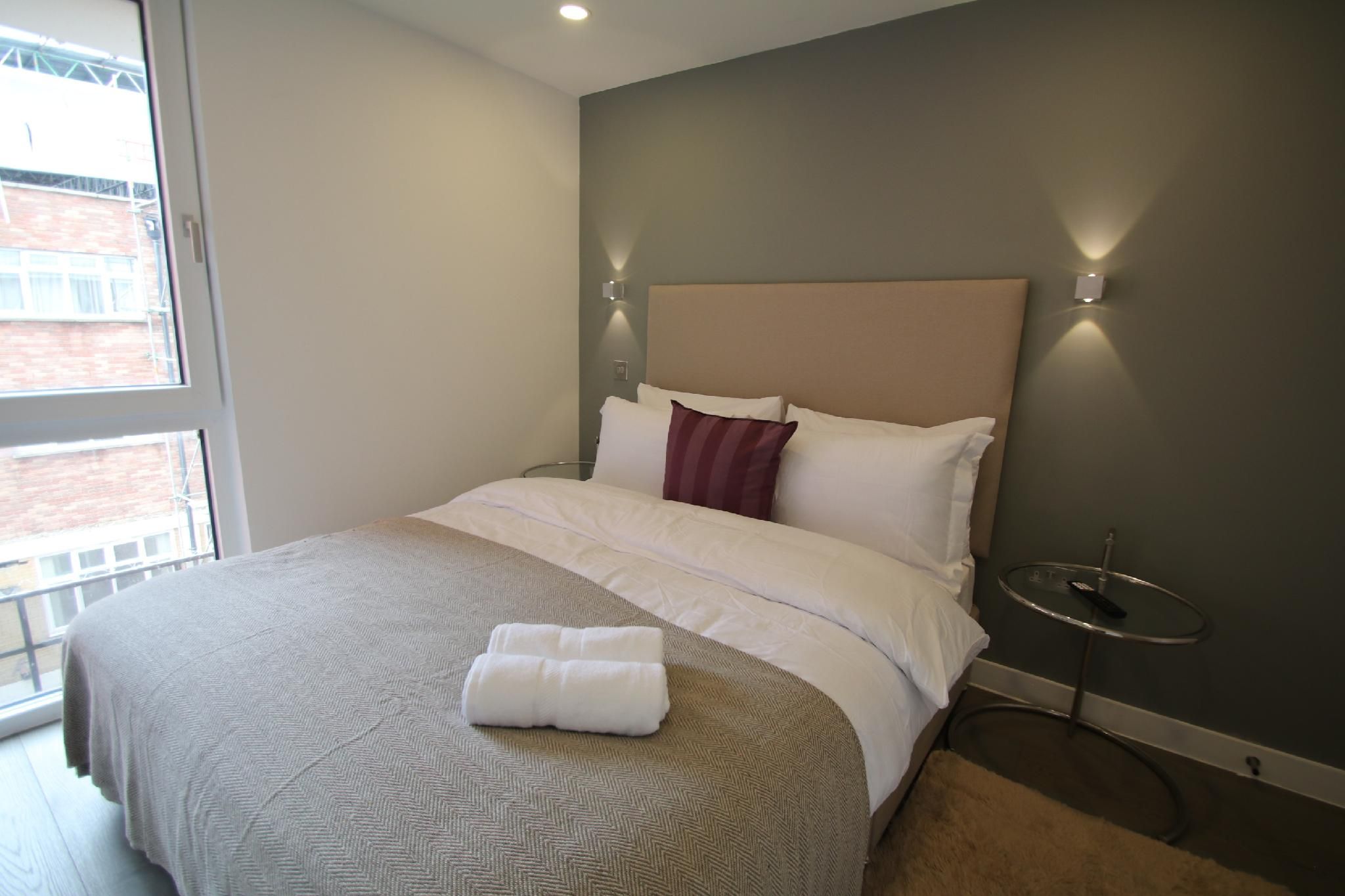 Double room-Exclusive-Shared Bathroom-FT5 2