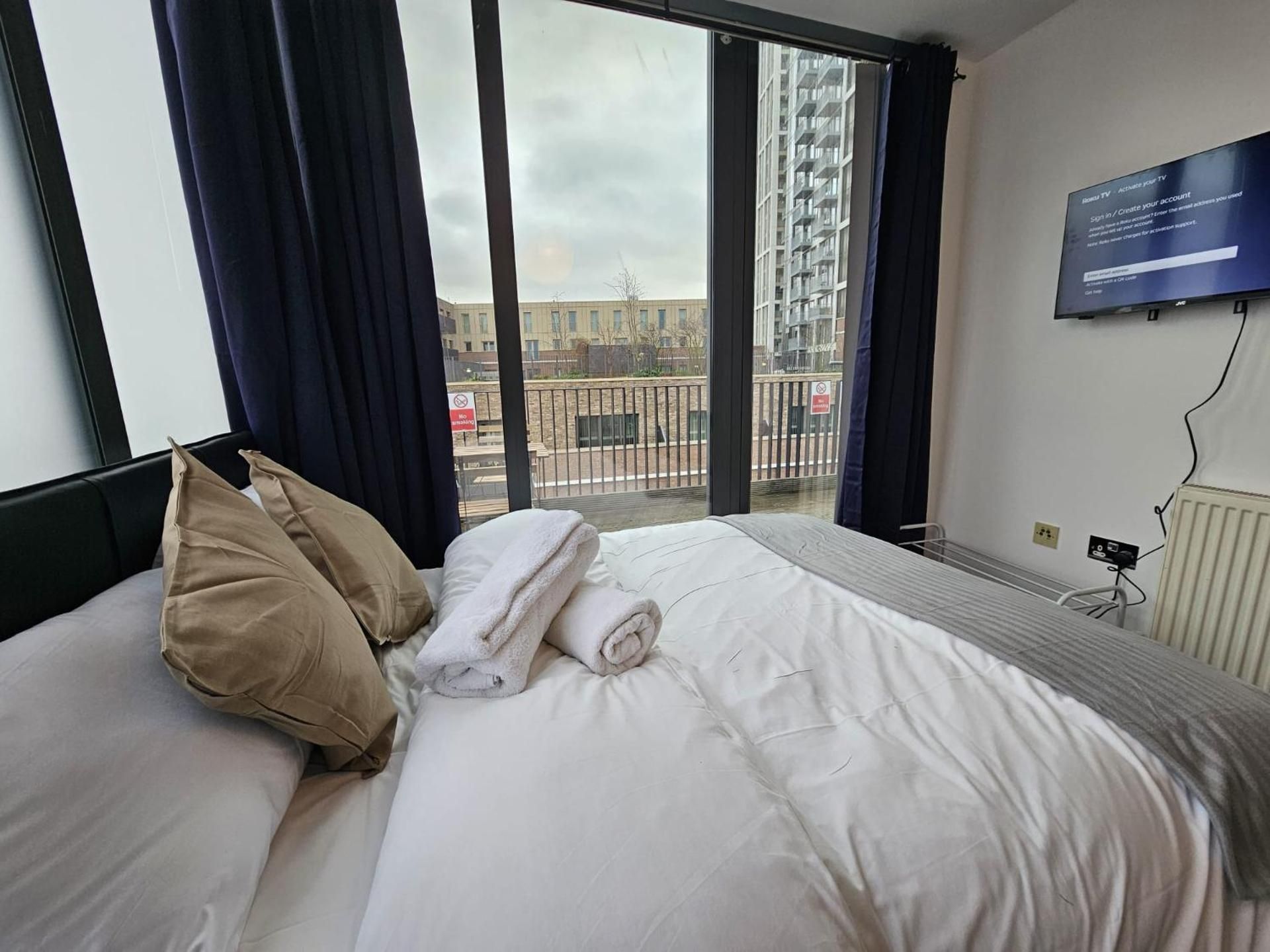 Deluxe Double Room with Shower