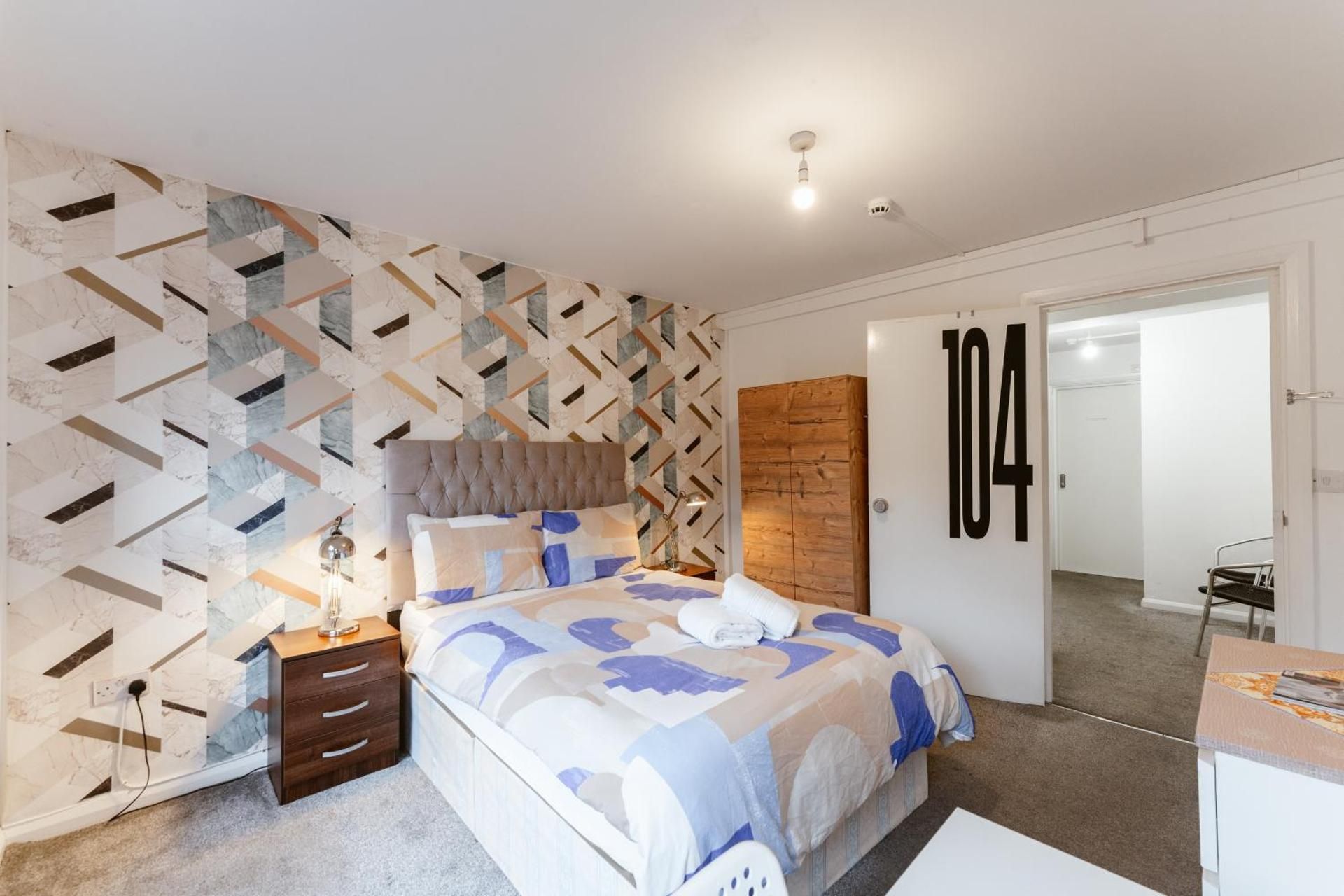 Double Room with Private External Bathroom