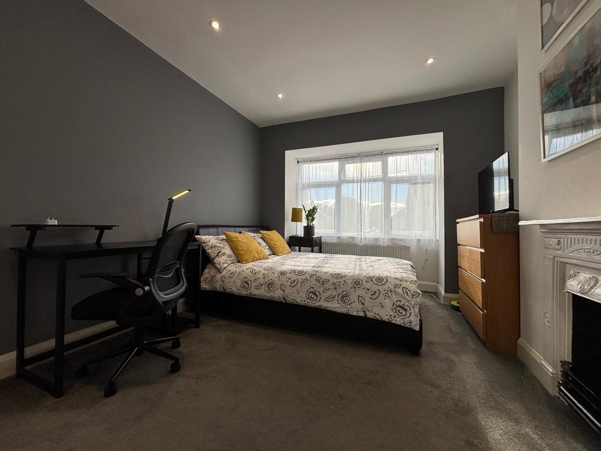 Double Room with Private Bathroom