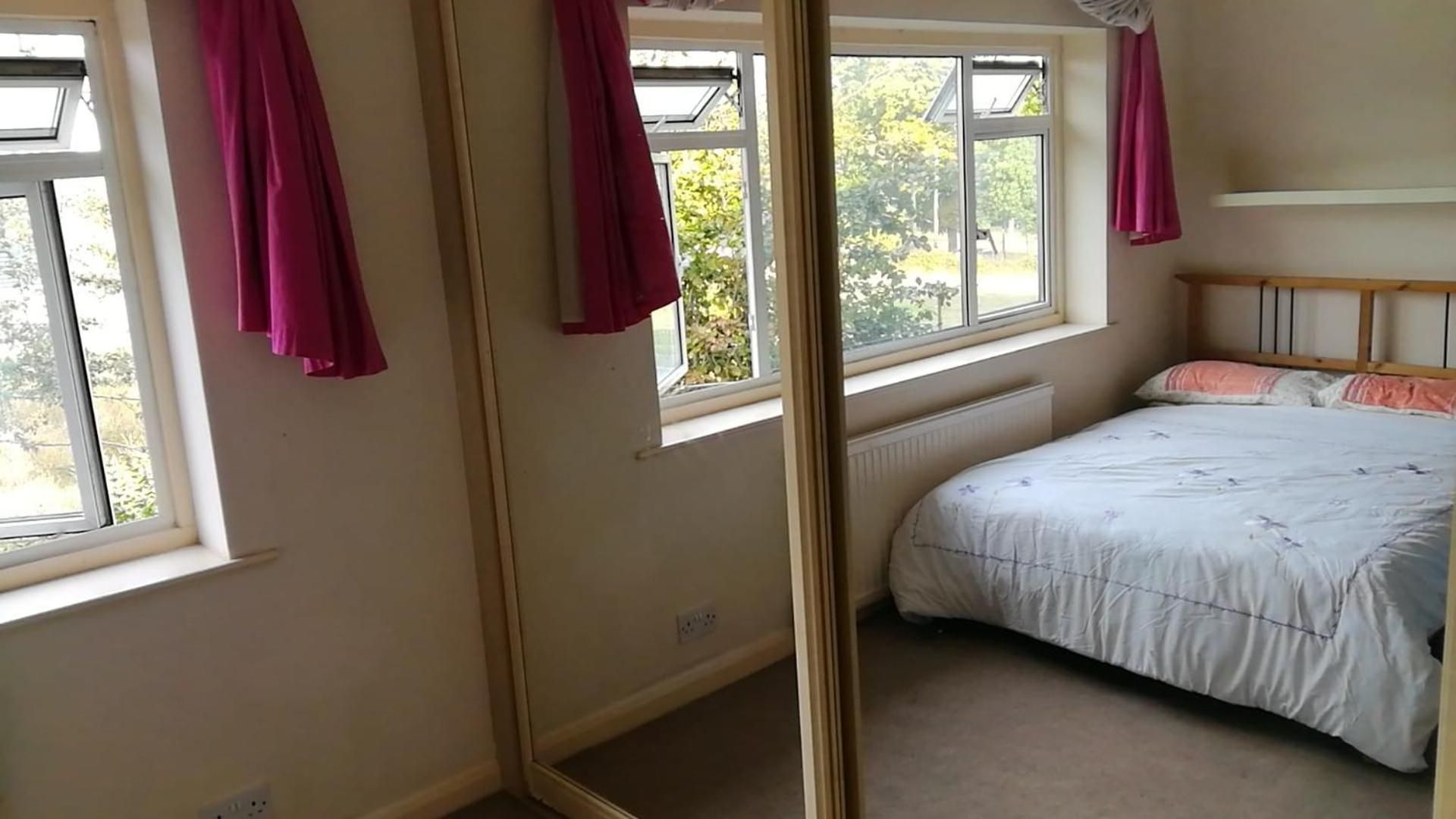 Economy Triple Room