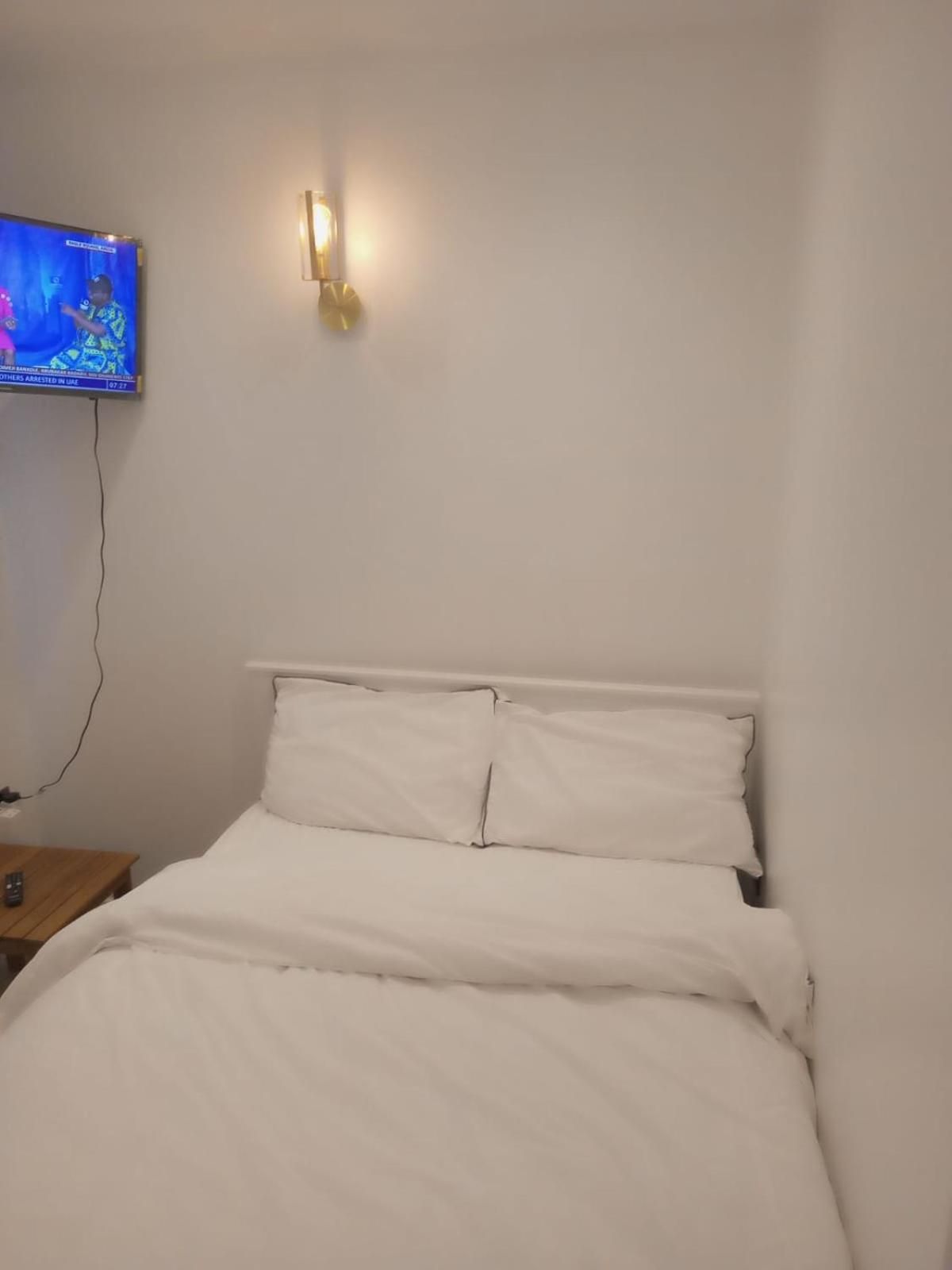 Executive Lodge