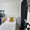 Luxury Ensuite Studio In Crayford Dartford Bexley London With Full Kitchen And Side Garden Alleyway 