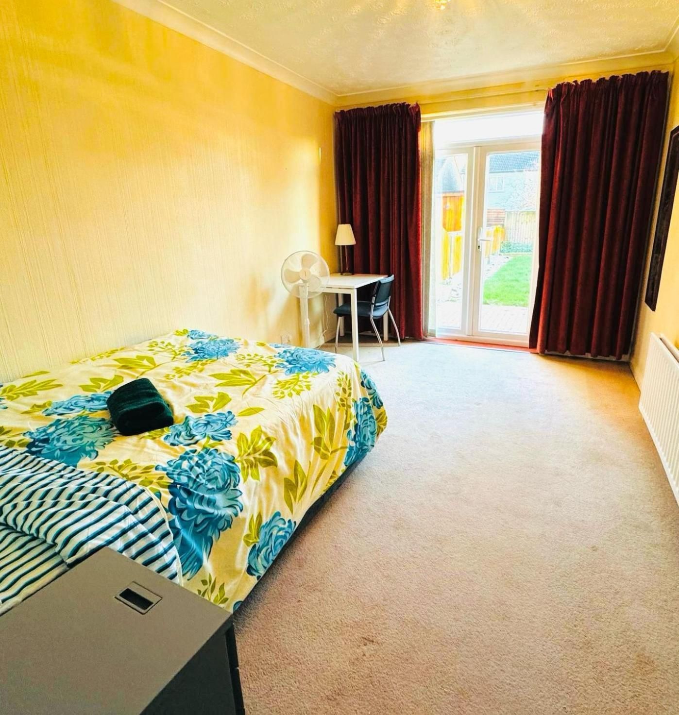 Deluxe King Room