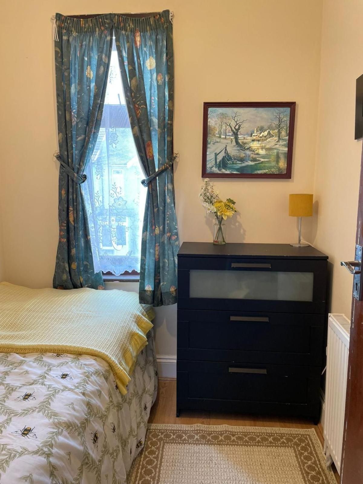 Single Room with Shared Bathroom