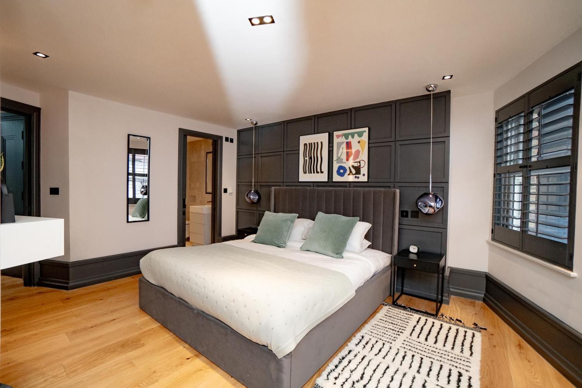 Three Bedroom Penthouse with Terrace