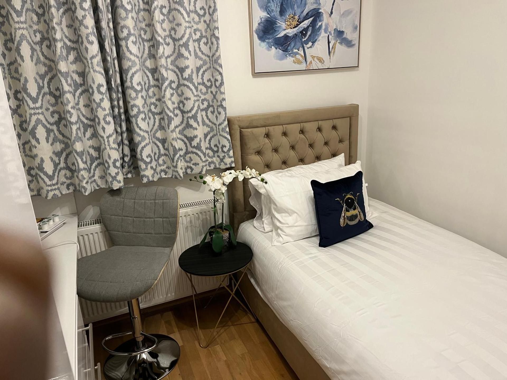 Deluxe Single Room