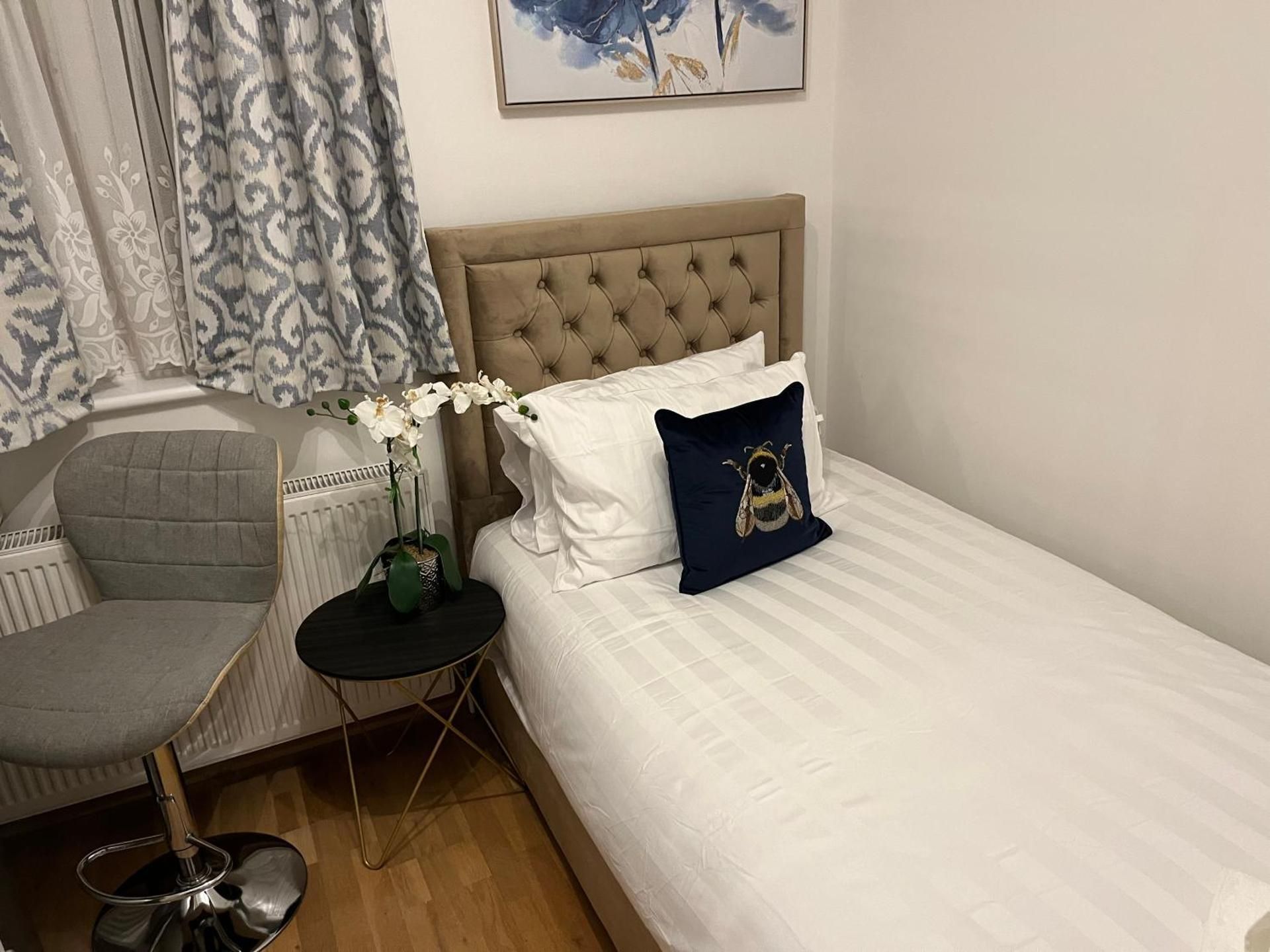 Deluxe Single Room