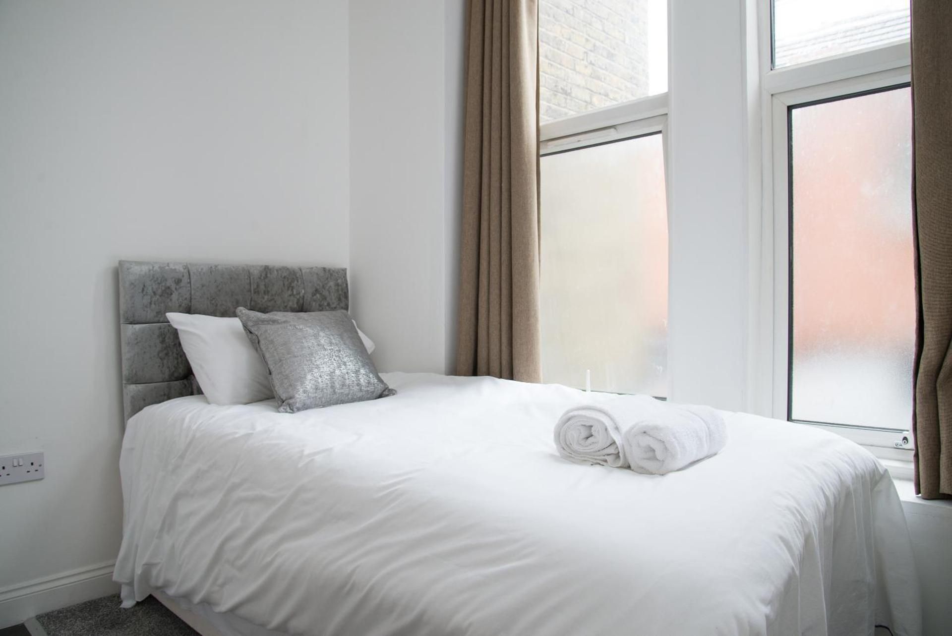 Deluxe Single Room