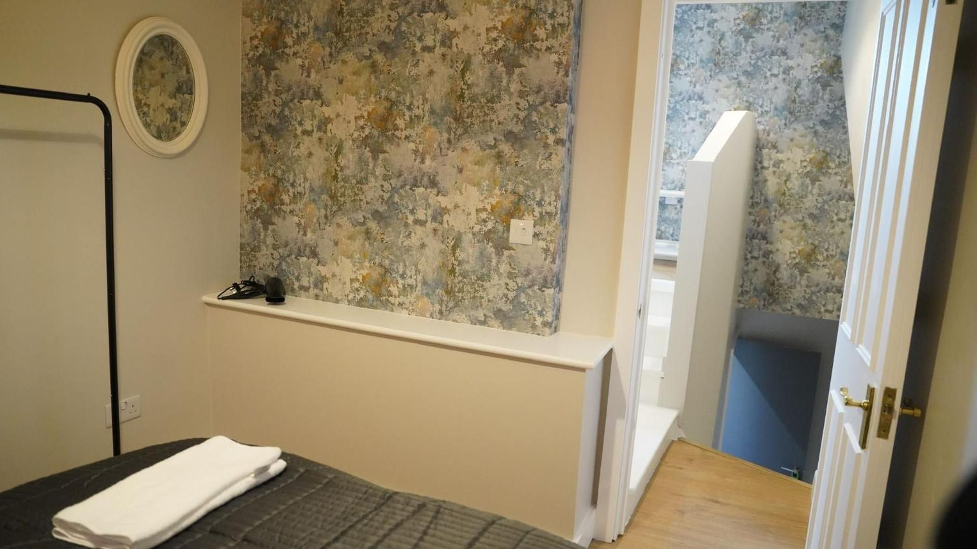 Quadruple Room with Private Bathroom