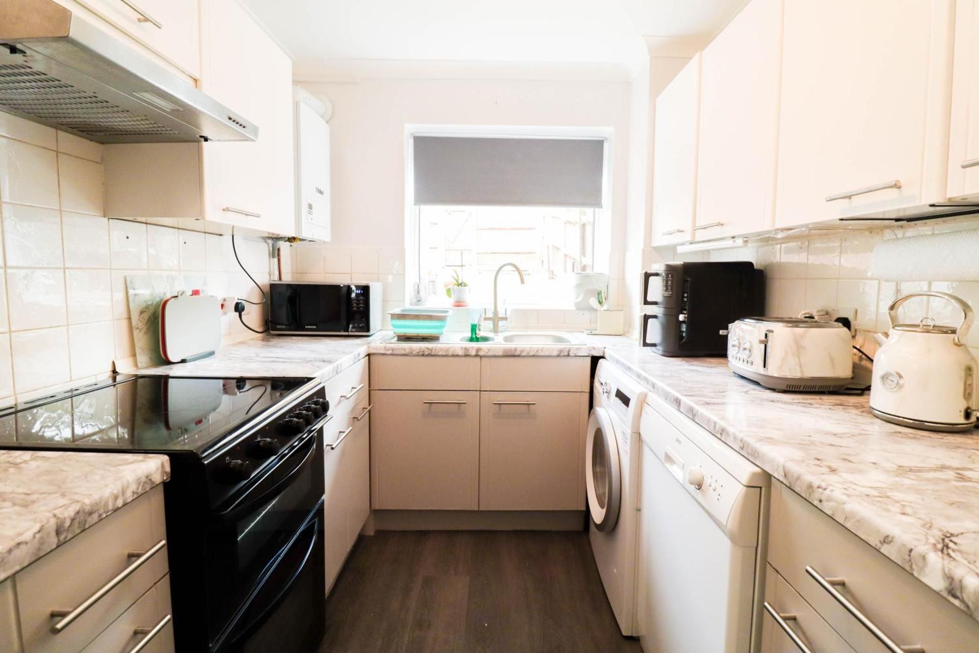 Polperro House - Contractor ready!