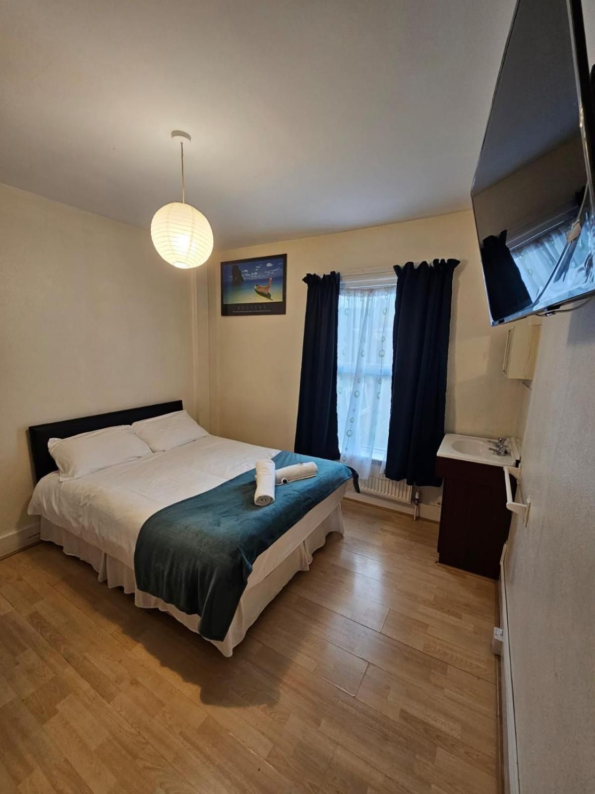 Bruce Rooms Double Room