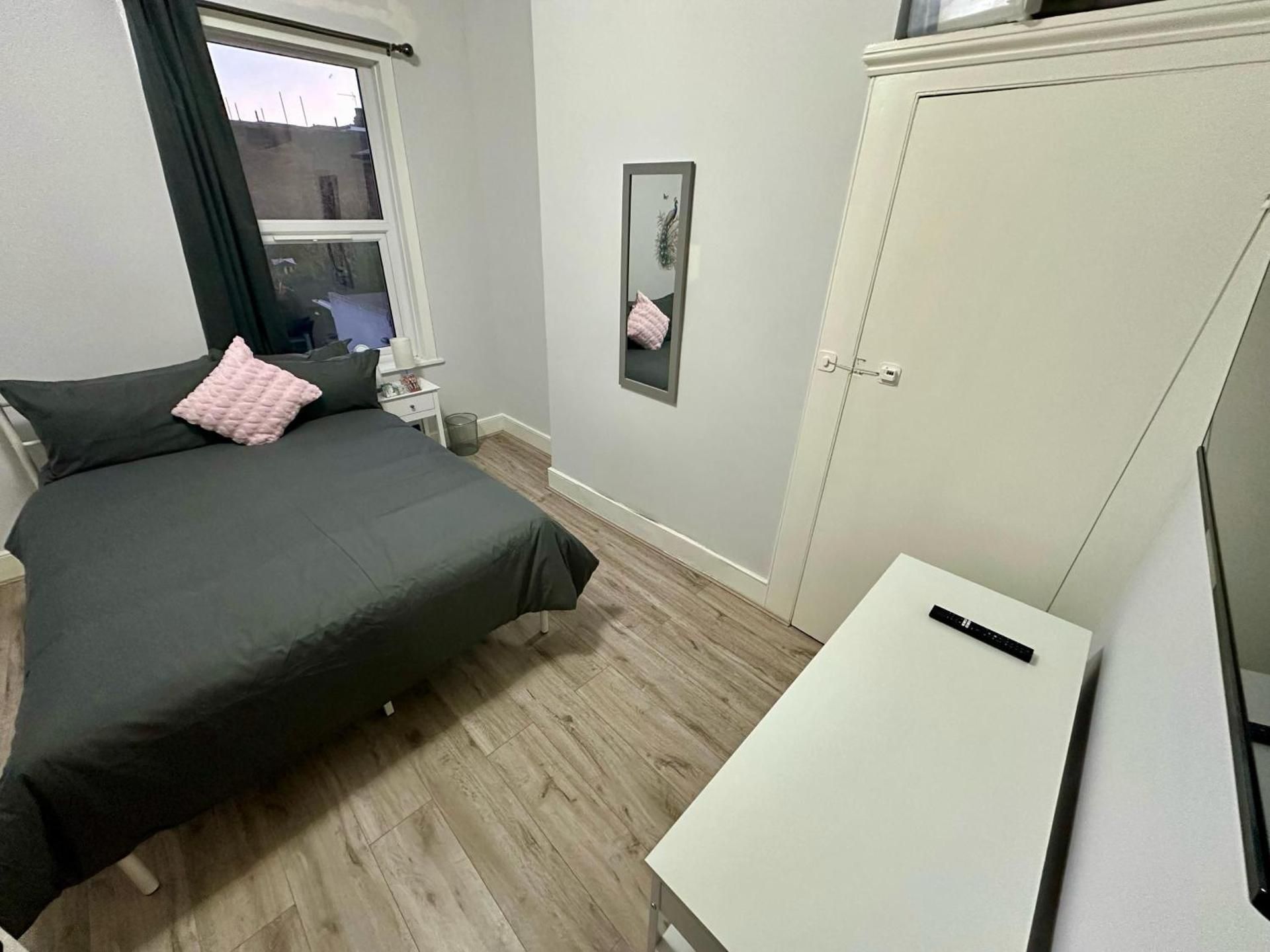 Double Room with Shared Bathroom