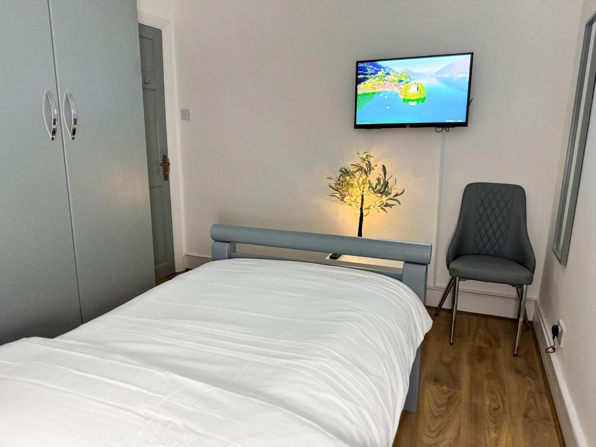Deluxe Single Room