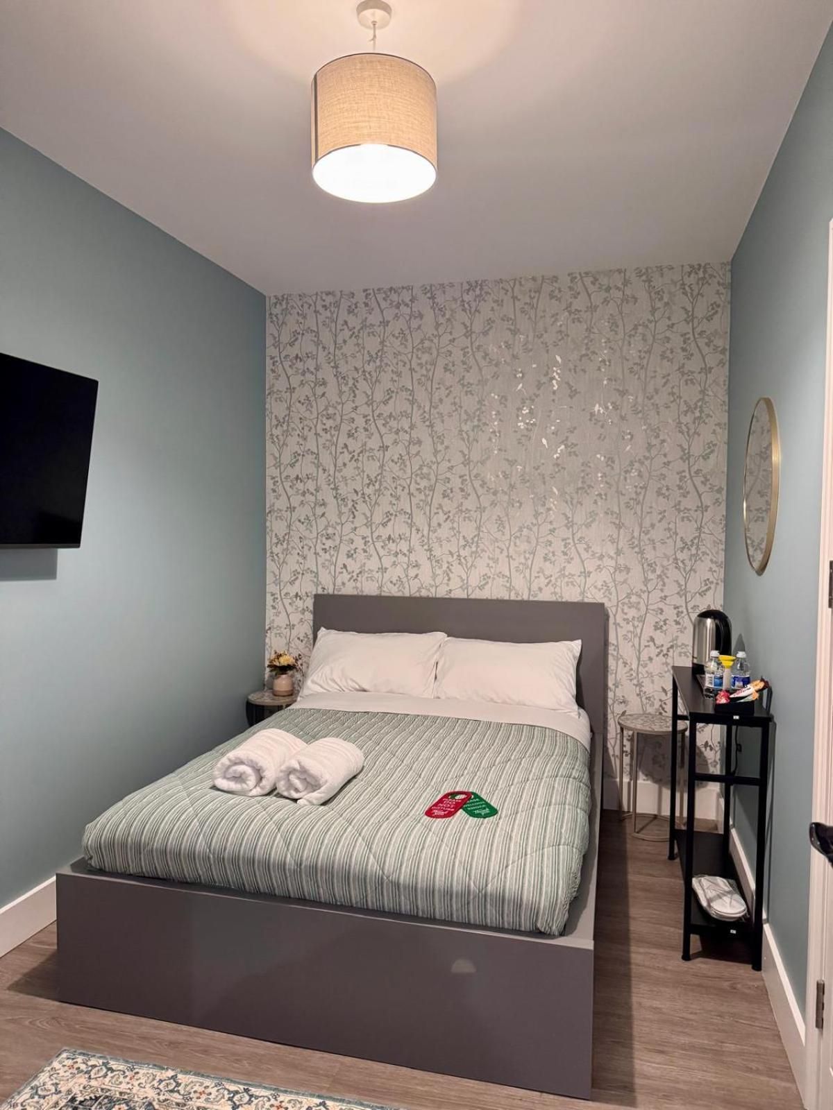 Double Room with Private Bathroom