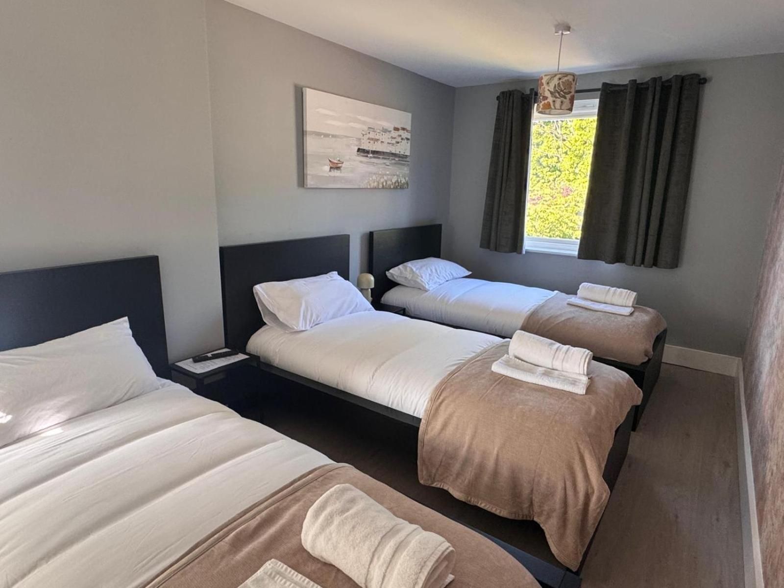 Triple Room with Private Bathroom