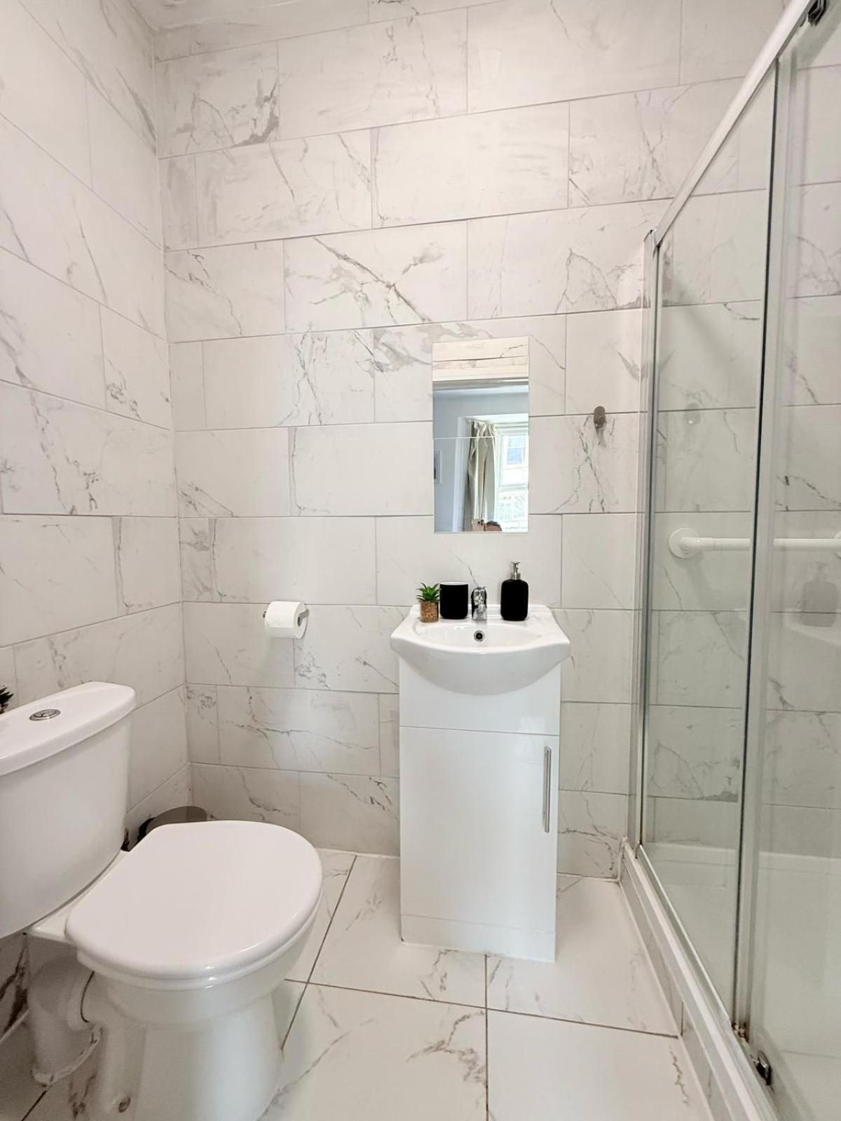 Triple Room with Bathroom