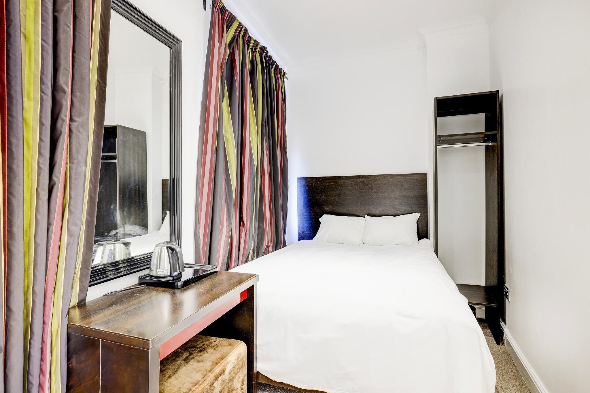 Standard Double King Room