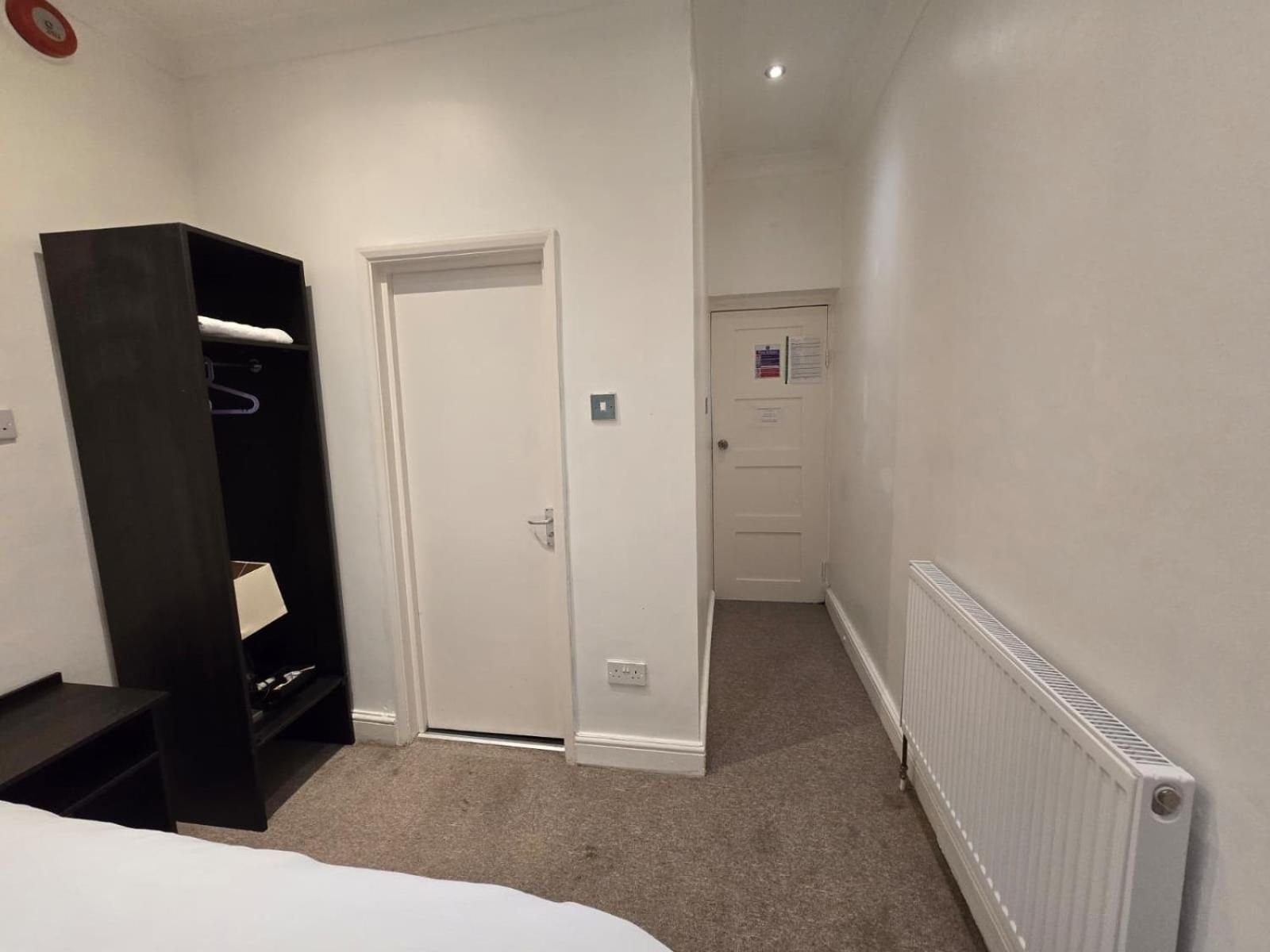 Single Room with Shared Bathroom