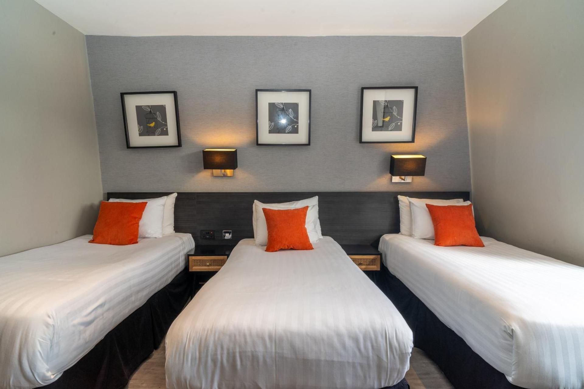 Triple Room