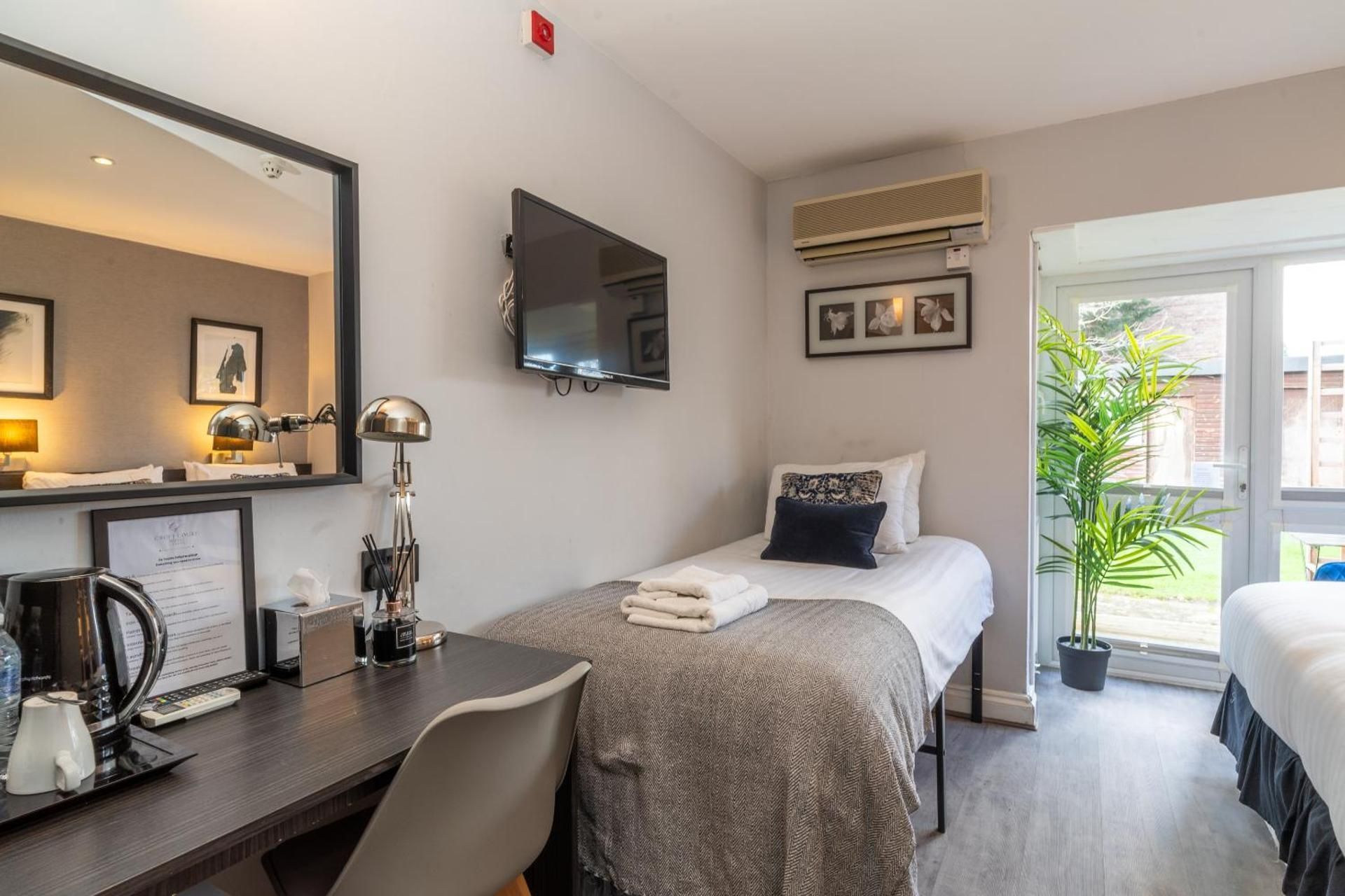 Triple Room with Garden View