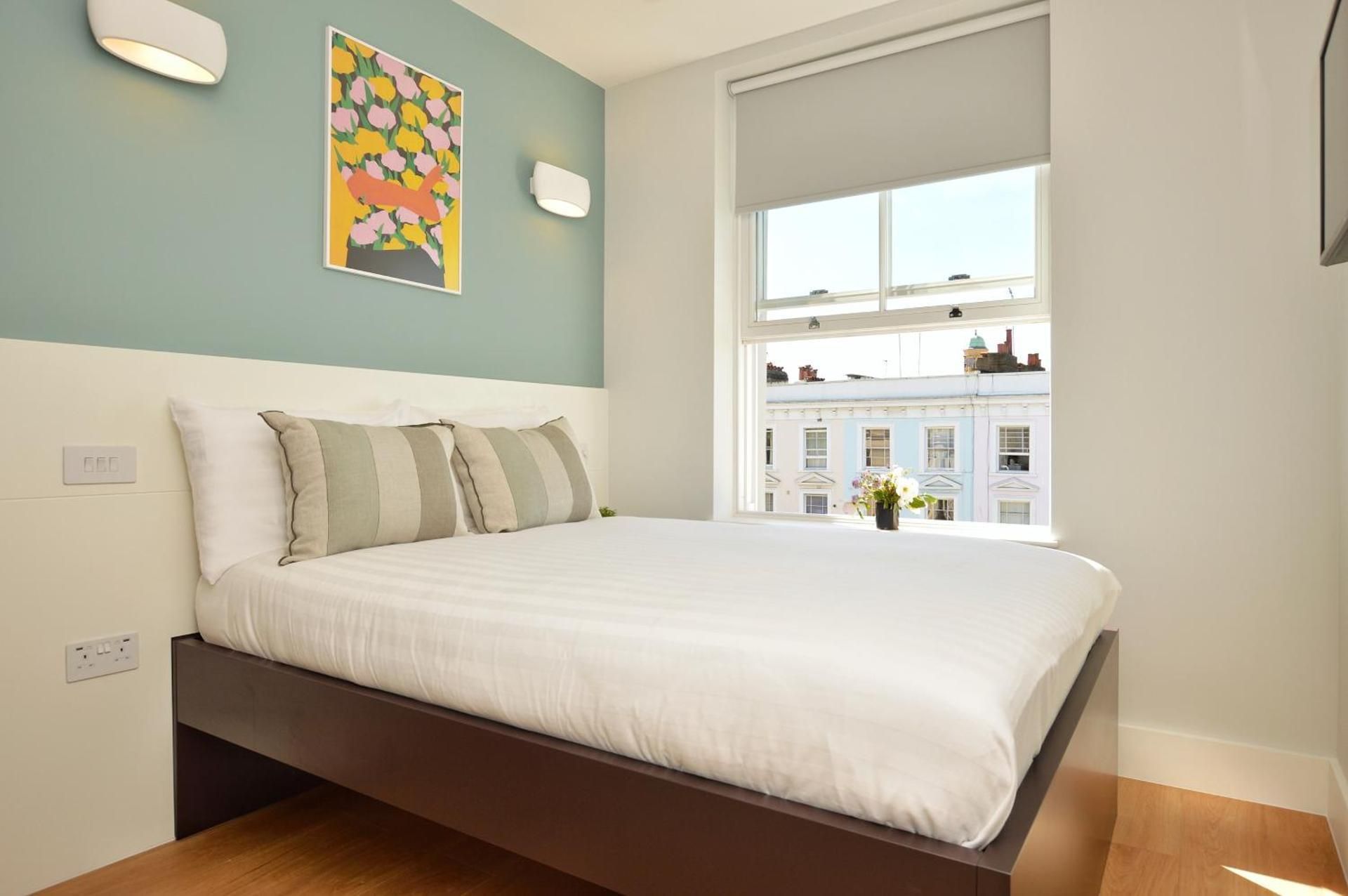 Top Floor One-Bedroom Apartment - Split Level