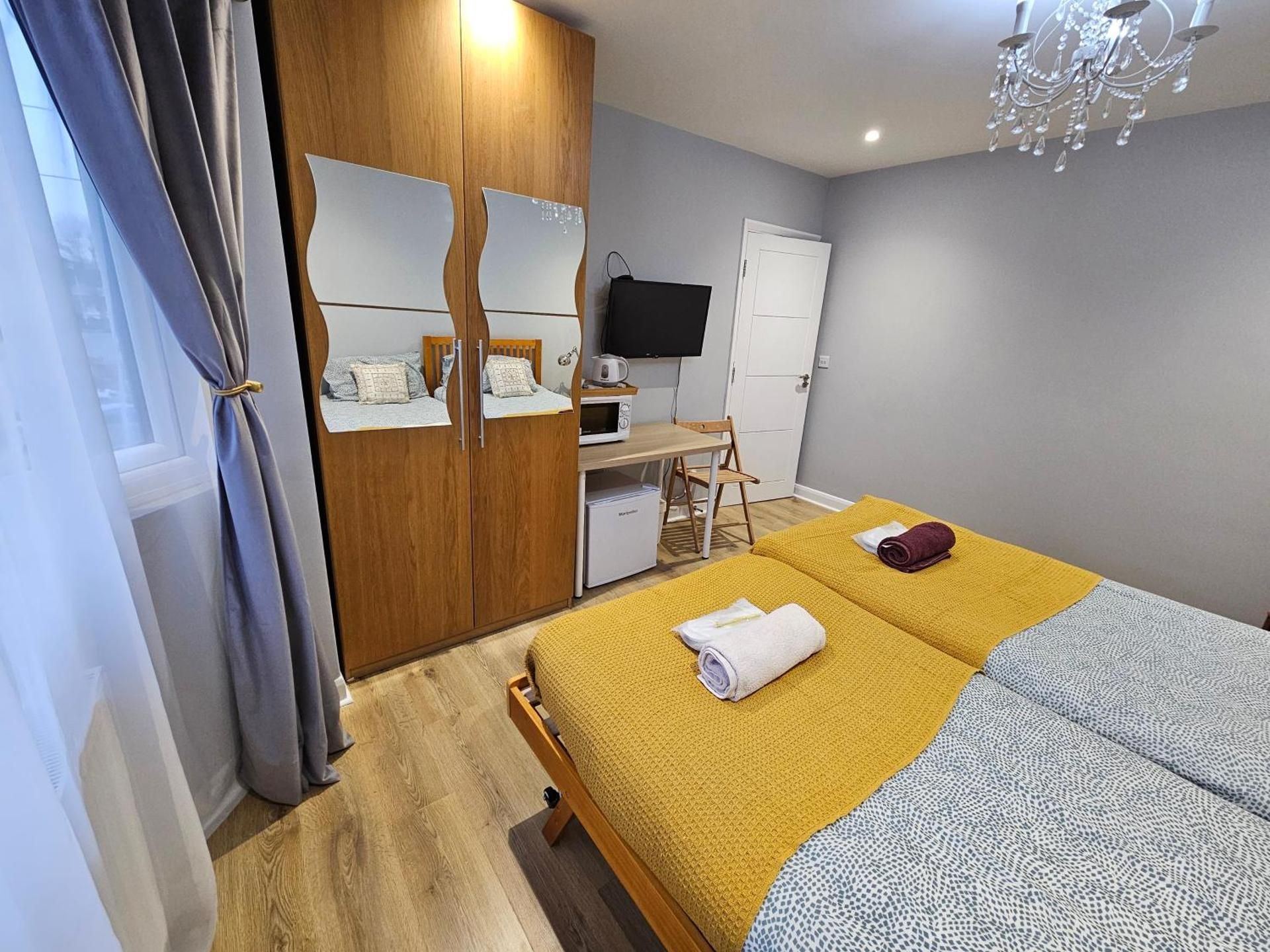 Deluxe Double or Twin Room