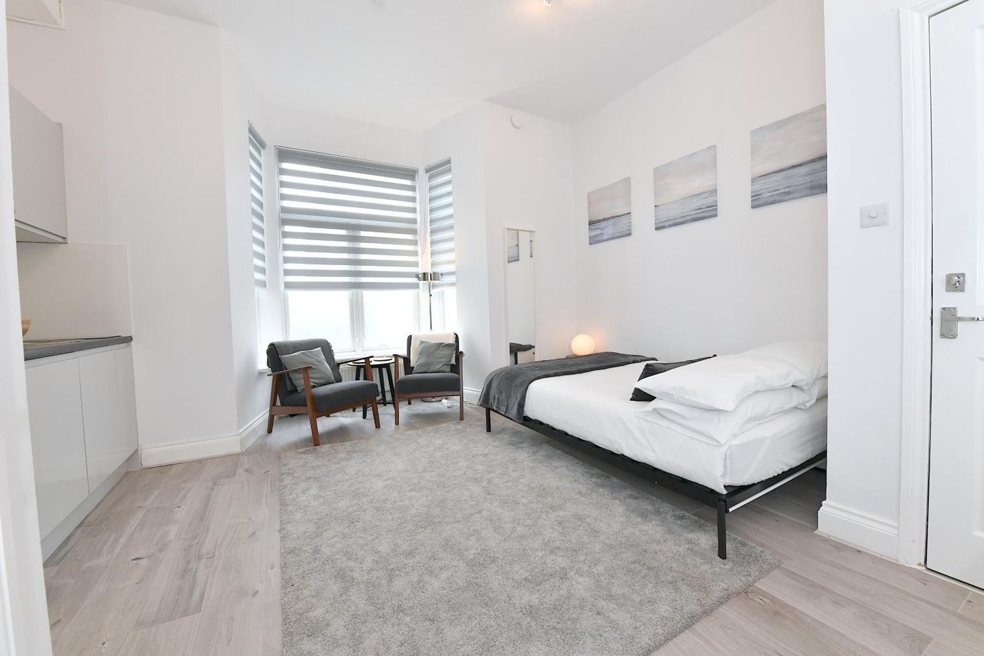 Studio Apartment
