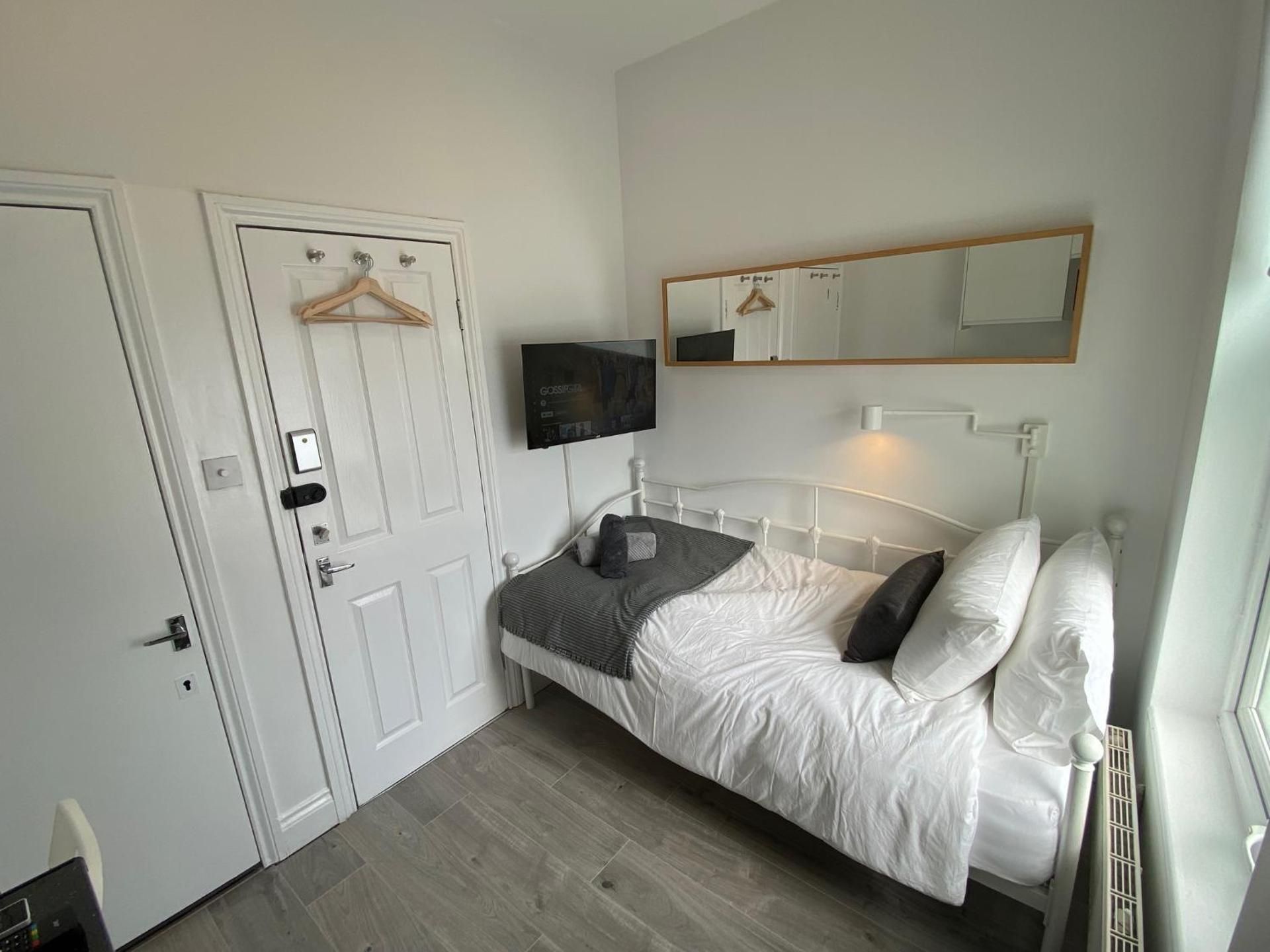 Small Single Room