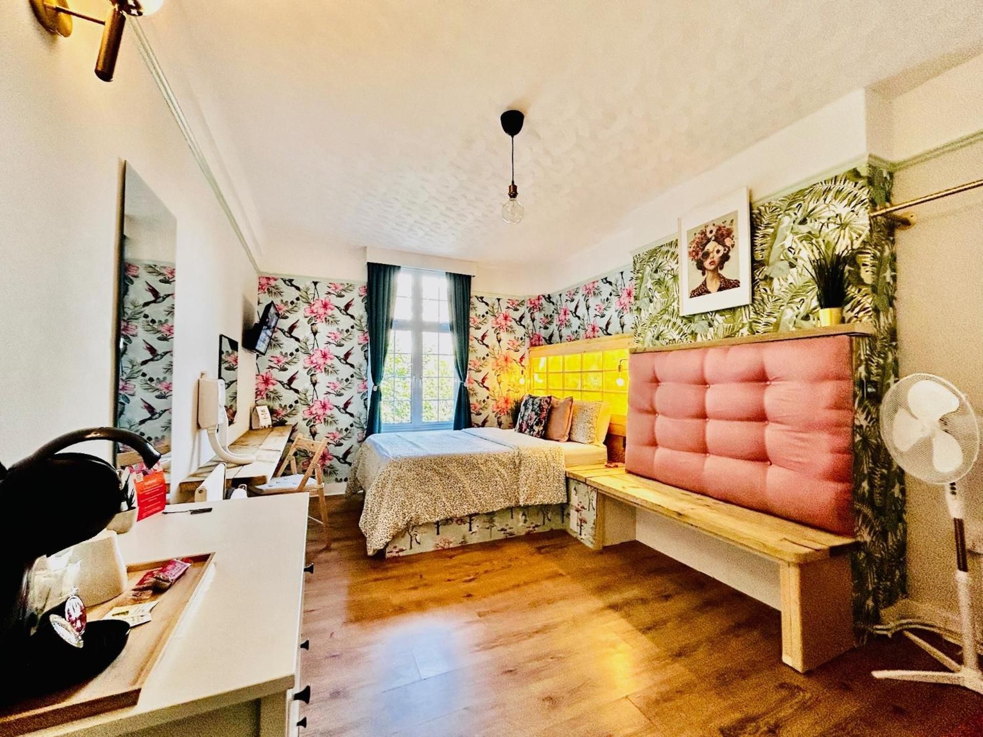 Large Double Room