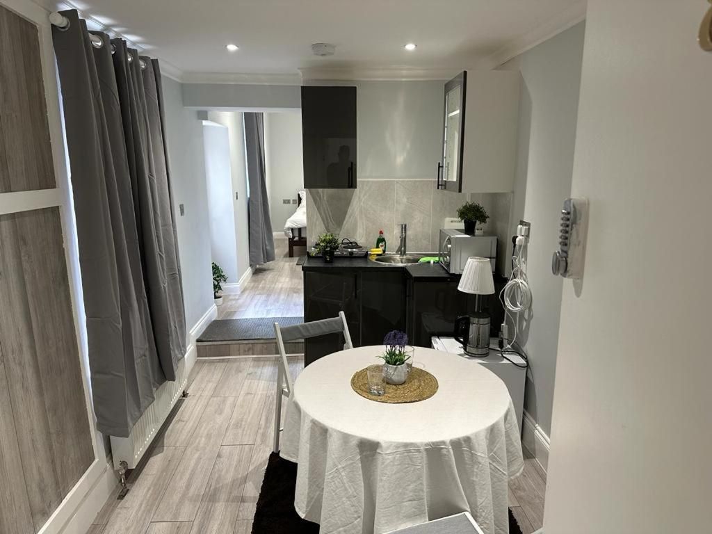Acton Guest House