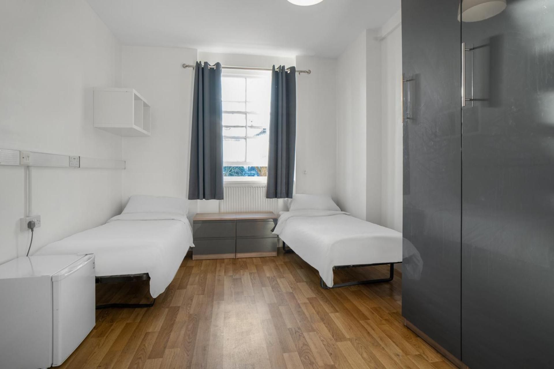 1 Person in Dormitory - Male Only