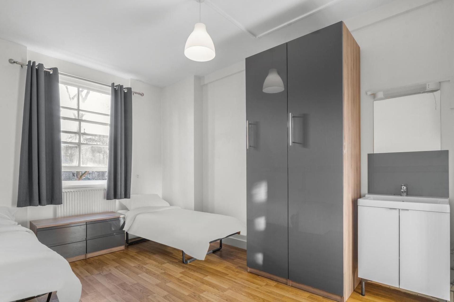 1 Person in Dormitory - Male Only