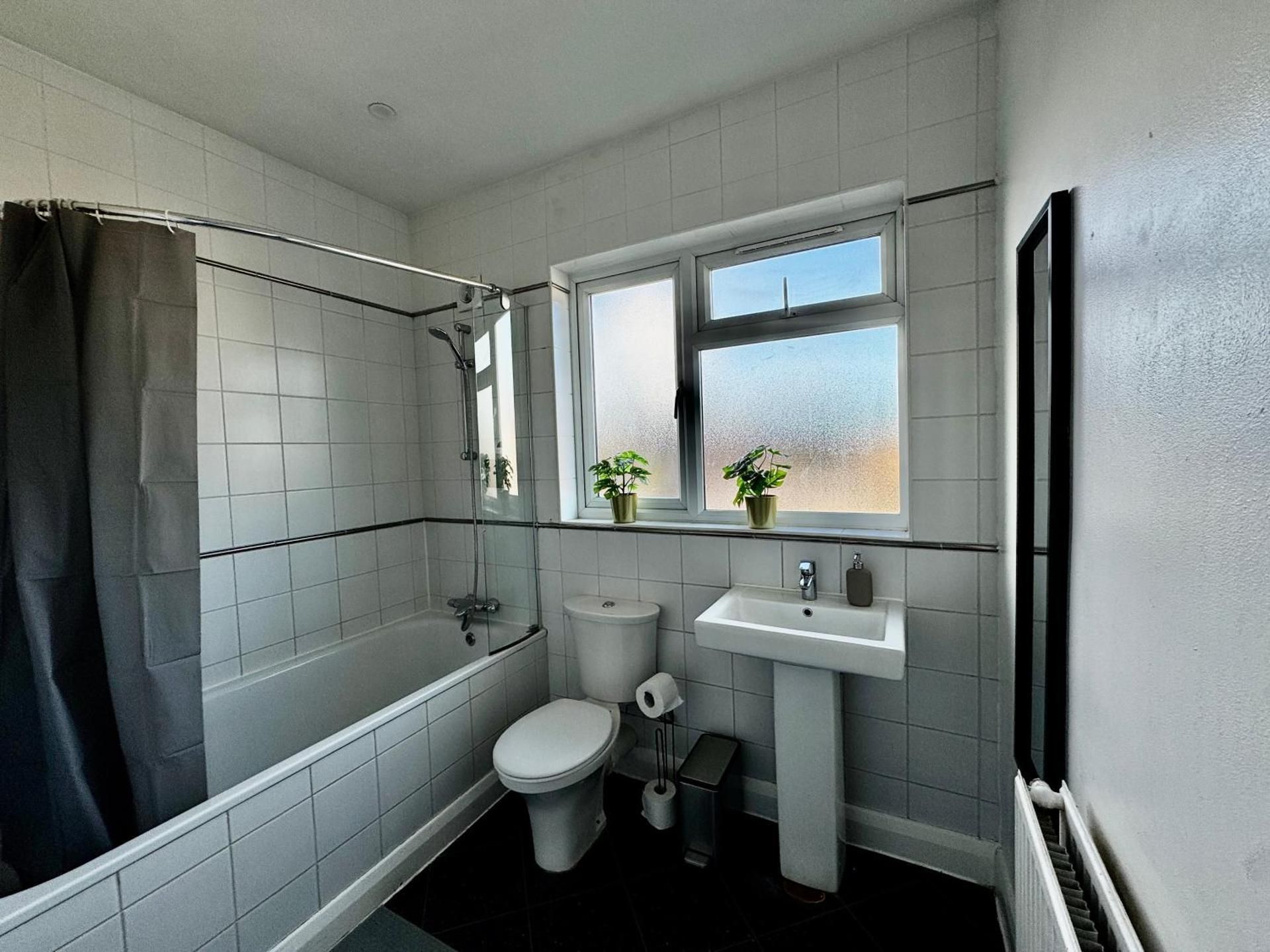 Triple Room with City View