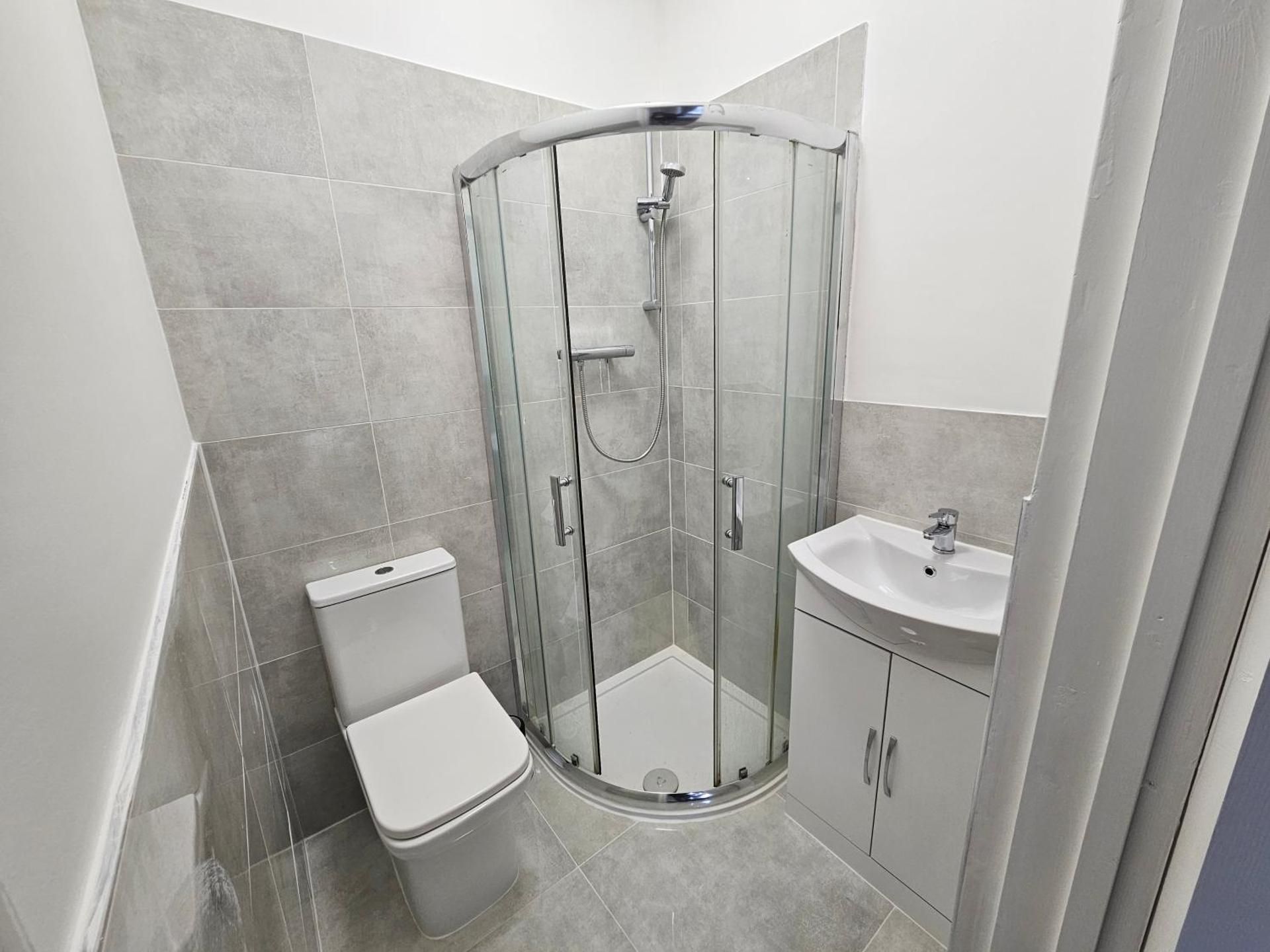 Double Room with Private Bathroom