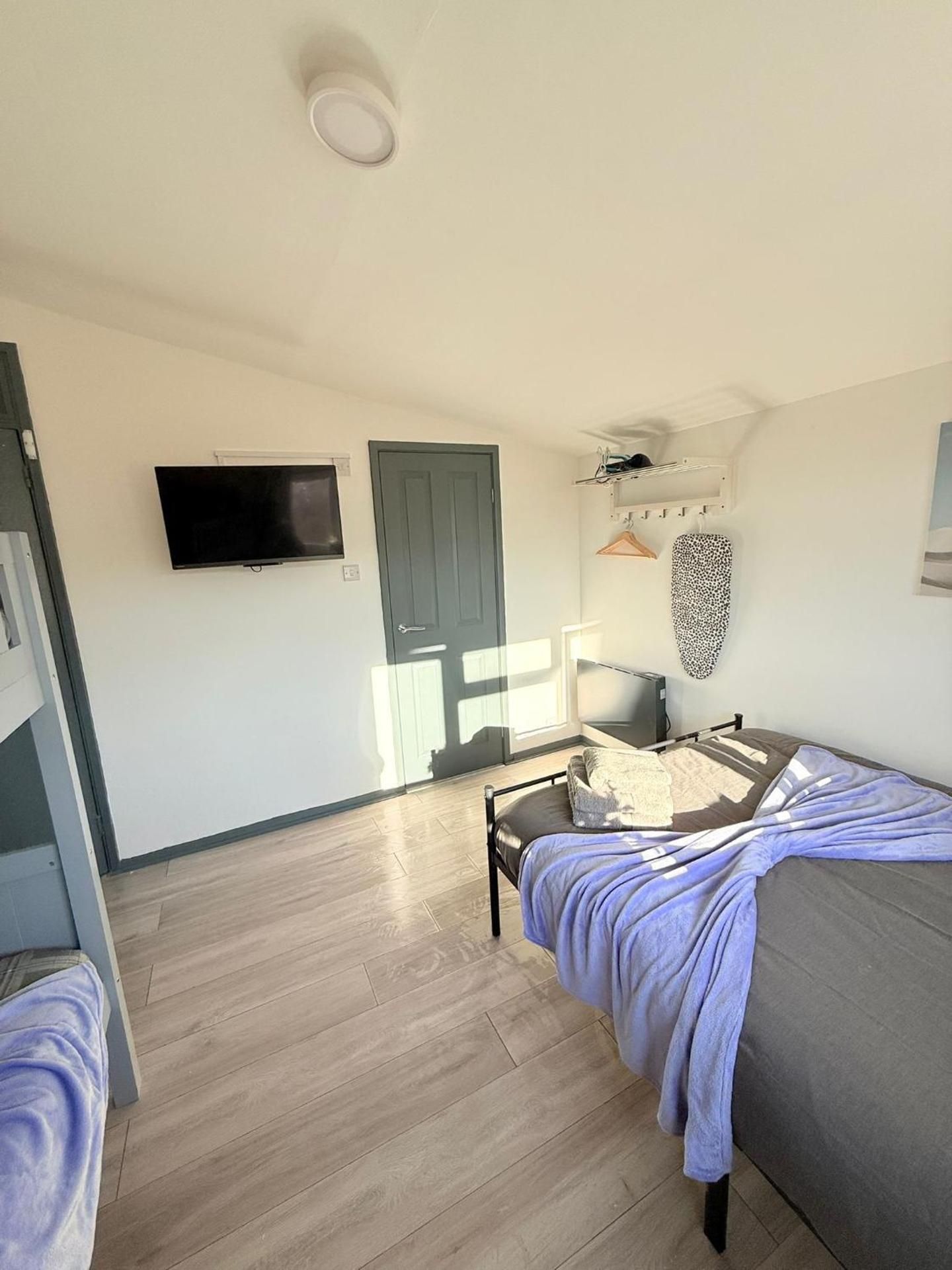 Triple Room with Private Bathroom