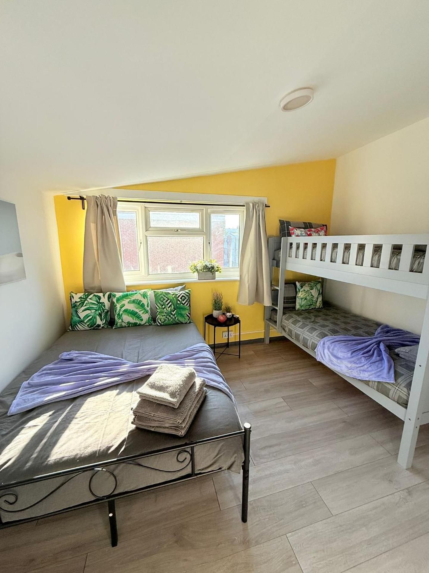 Triple Room with Private Bathroom
