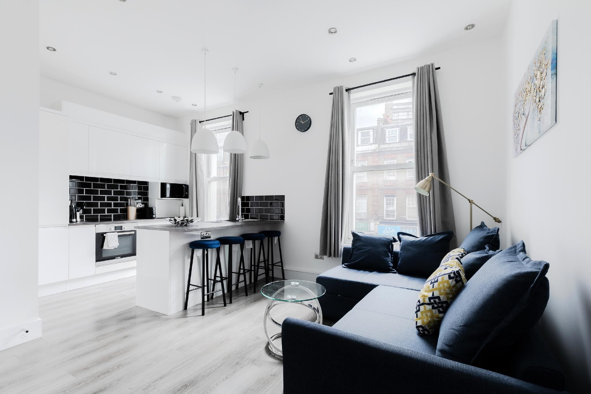 Apartment-Superior-Private Bathroom-City View