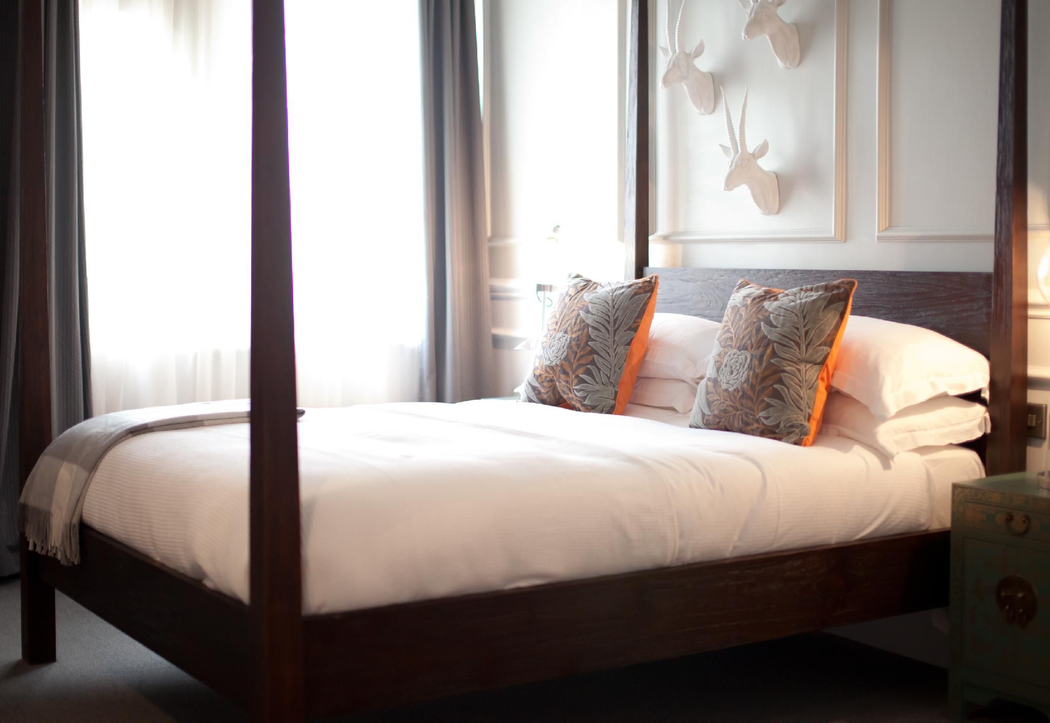 Deluxe Ensuite