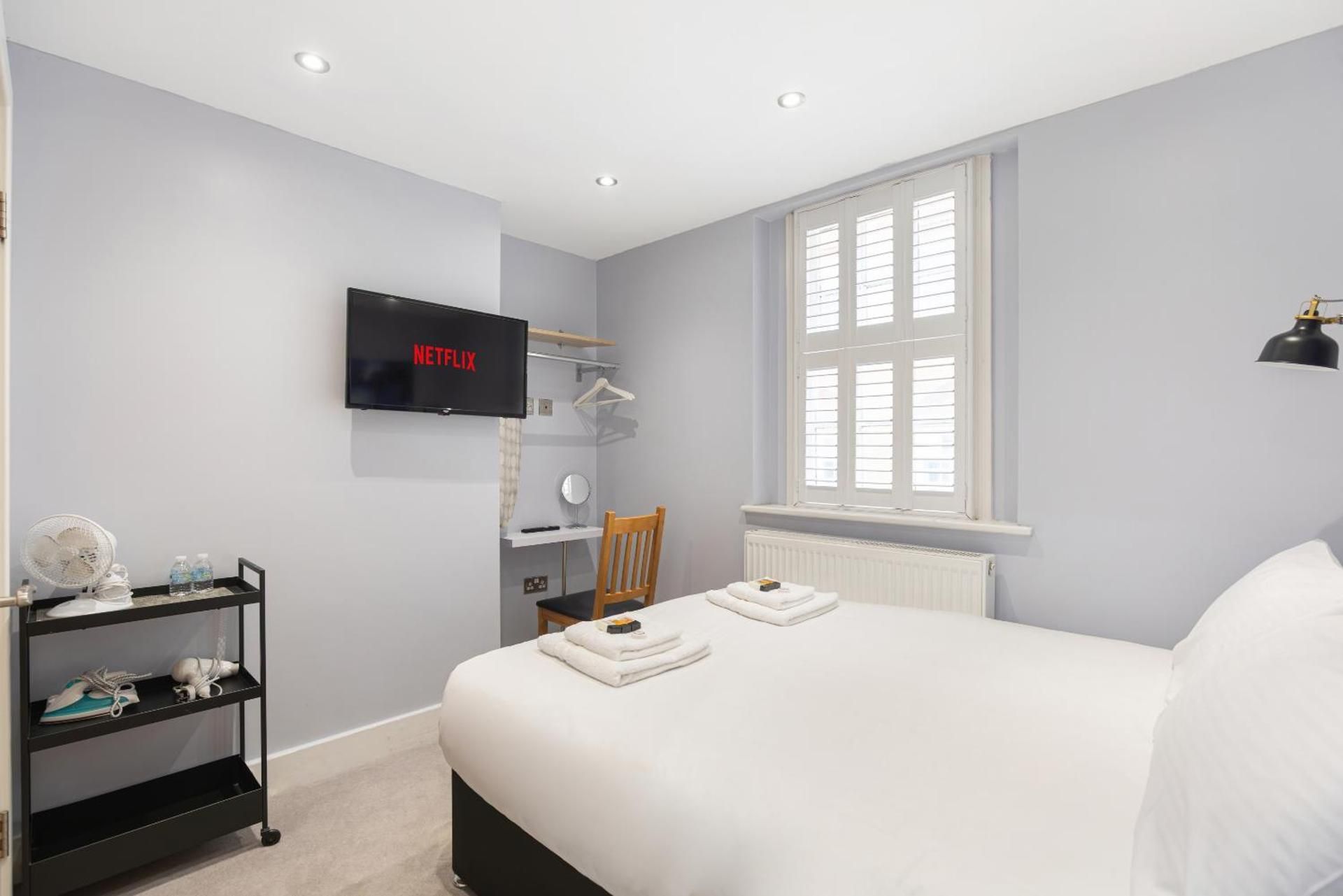 Large Double Room