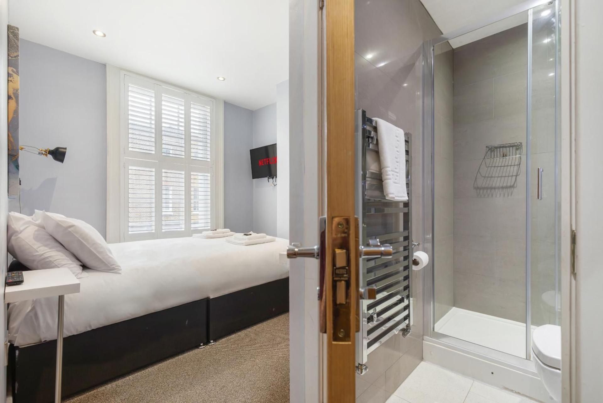 Five-Bedroom Apartment
