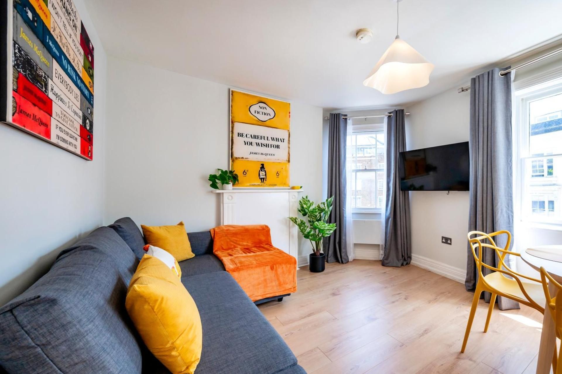 One-Bedroom Apartment with City View