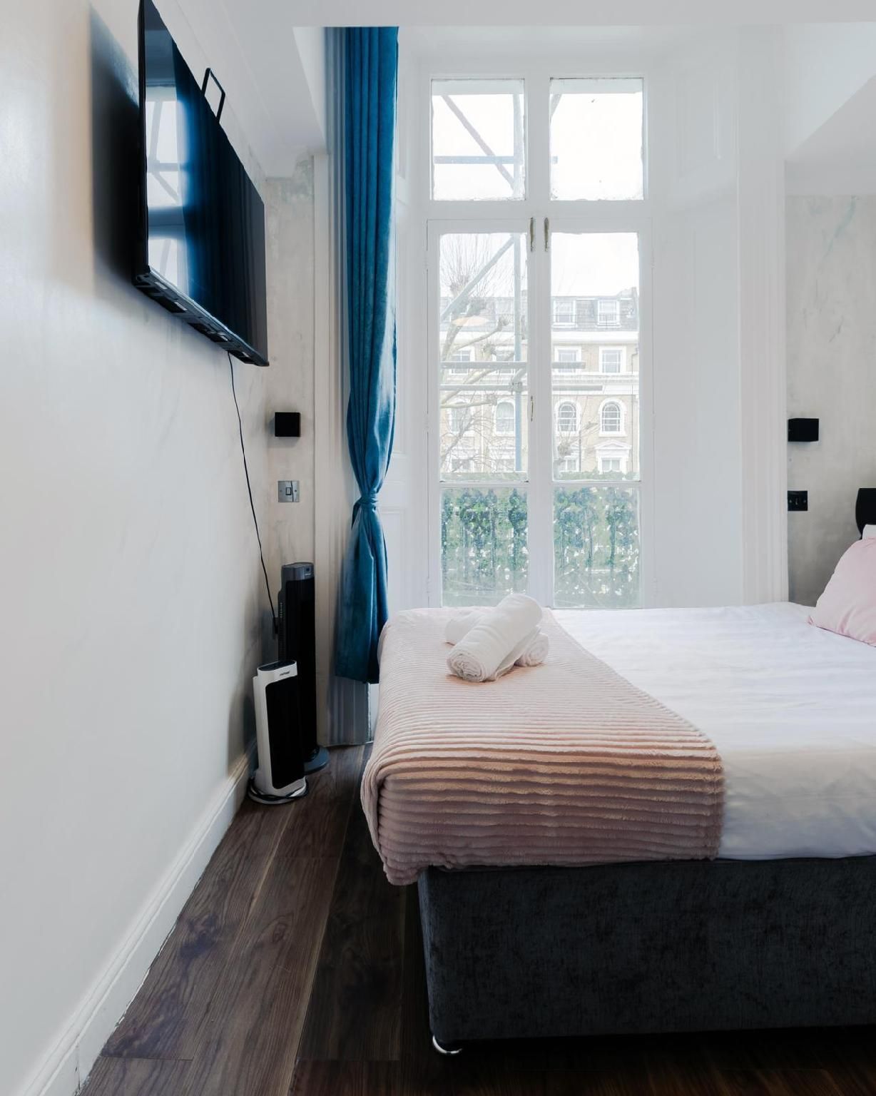 Double room-Budget-Private Bathroom-Balcony-Room 20