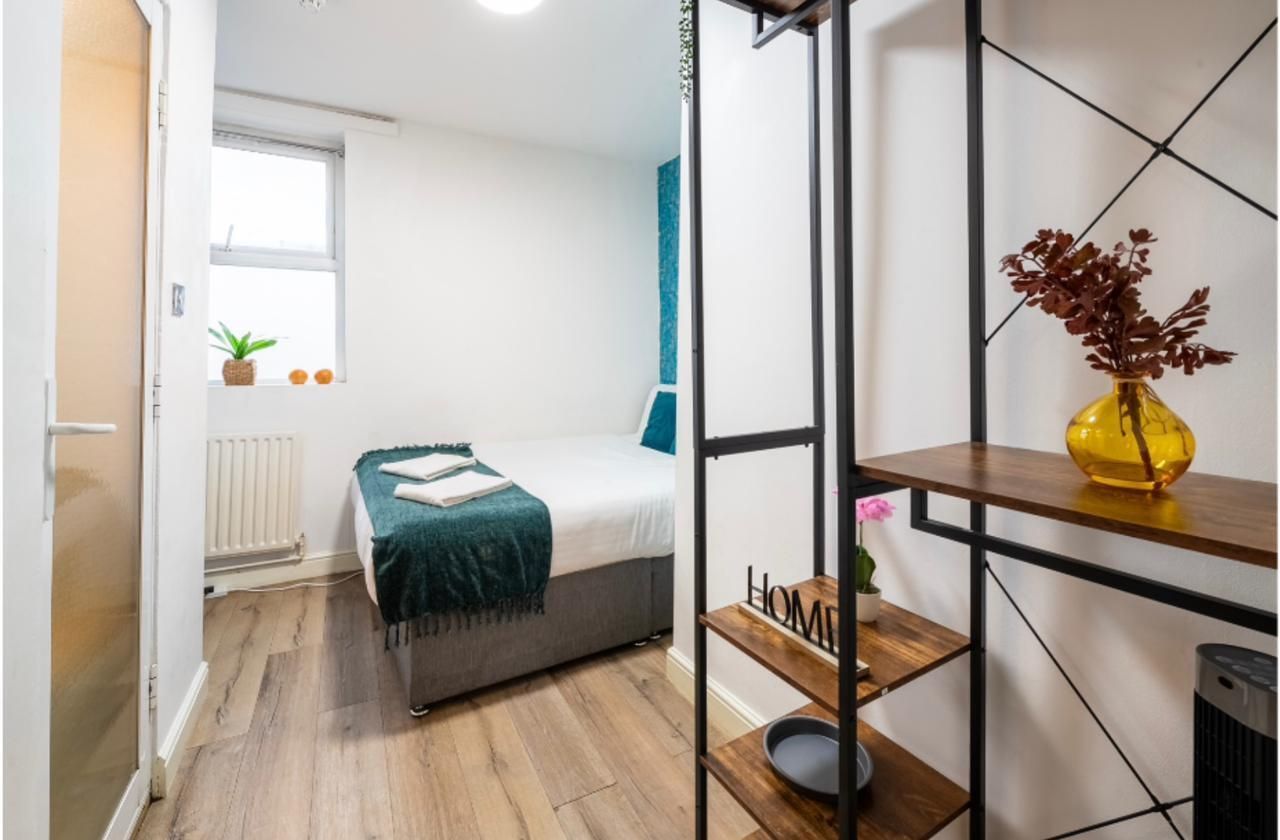 Double room-Budget-Private Bathroom-Room 16