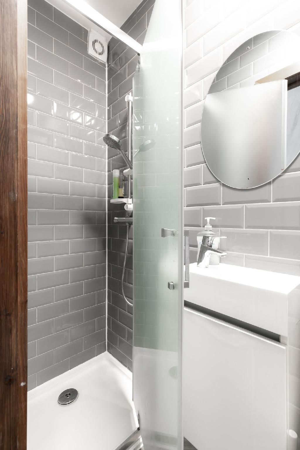 Double room-Budget-Private Bathroom-Room 14