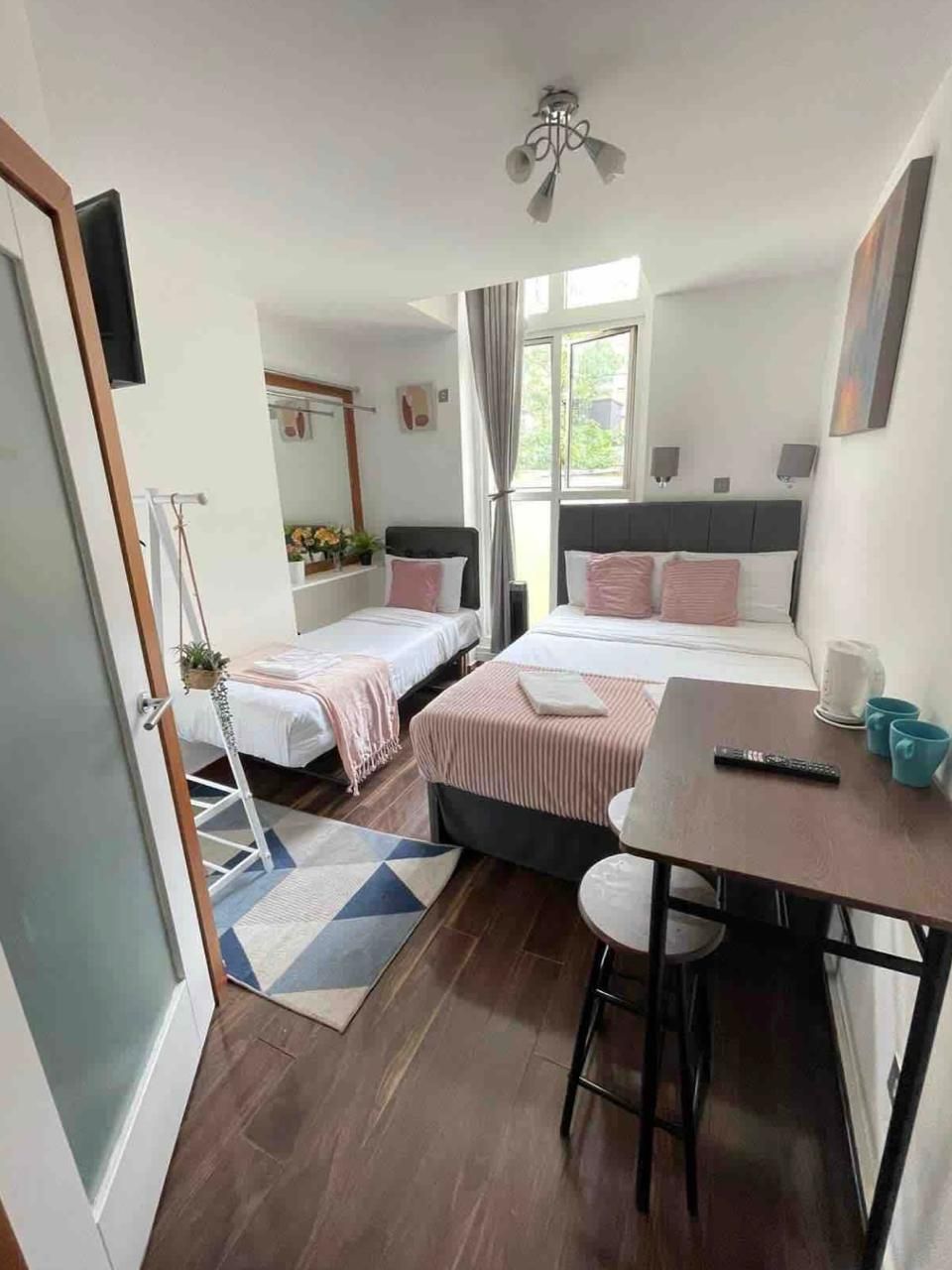 Triple room-Budget-Private Bathroom-Room 21